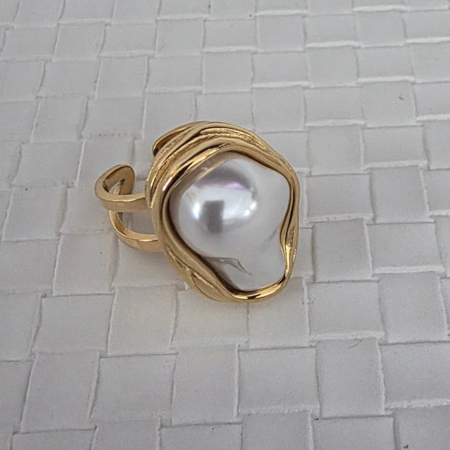 Chunky Biwi Pearl Ring - HL Trunk Show
