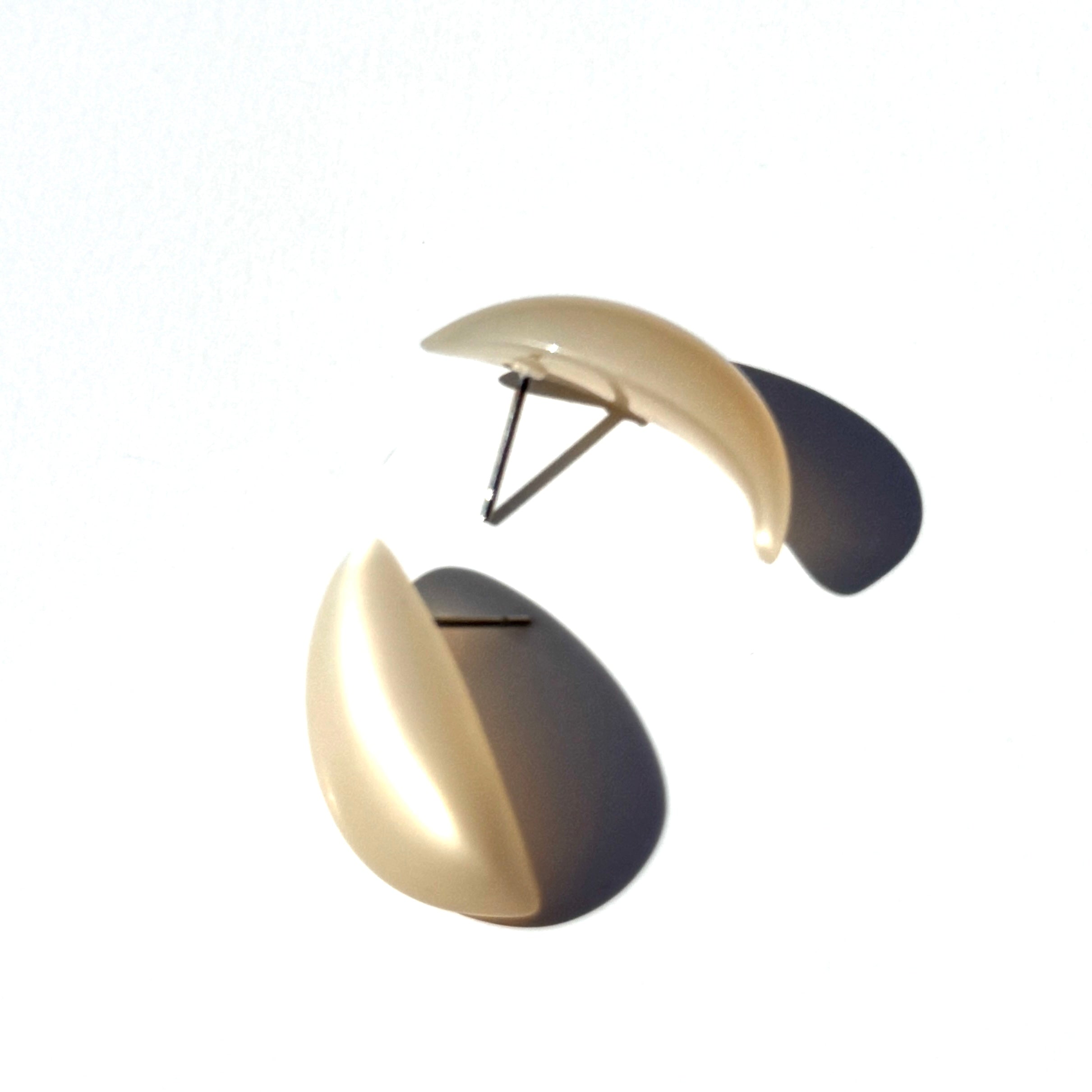 Moonglow C-Carved Stud Earrings