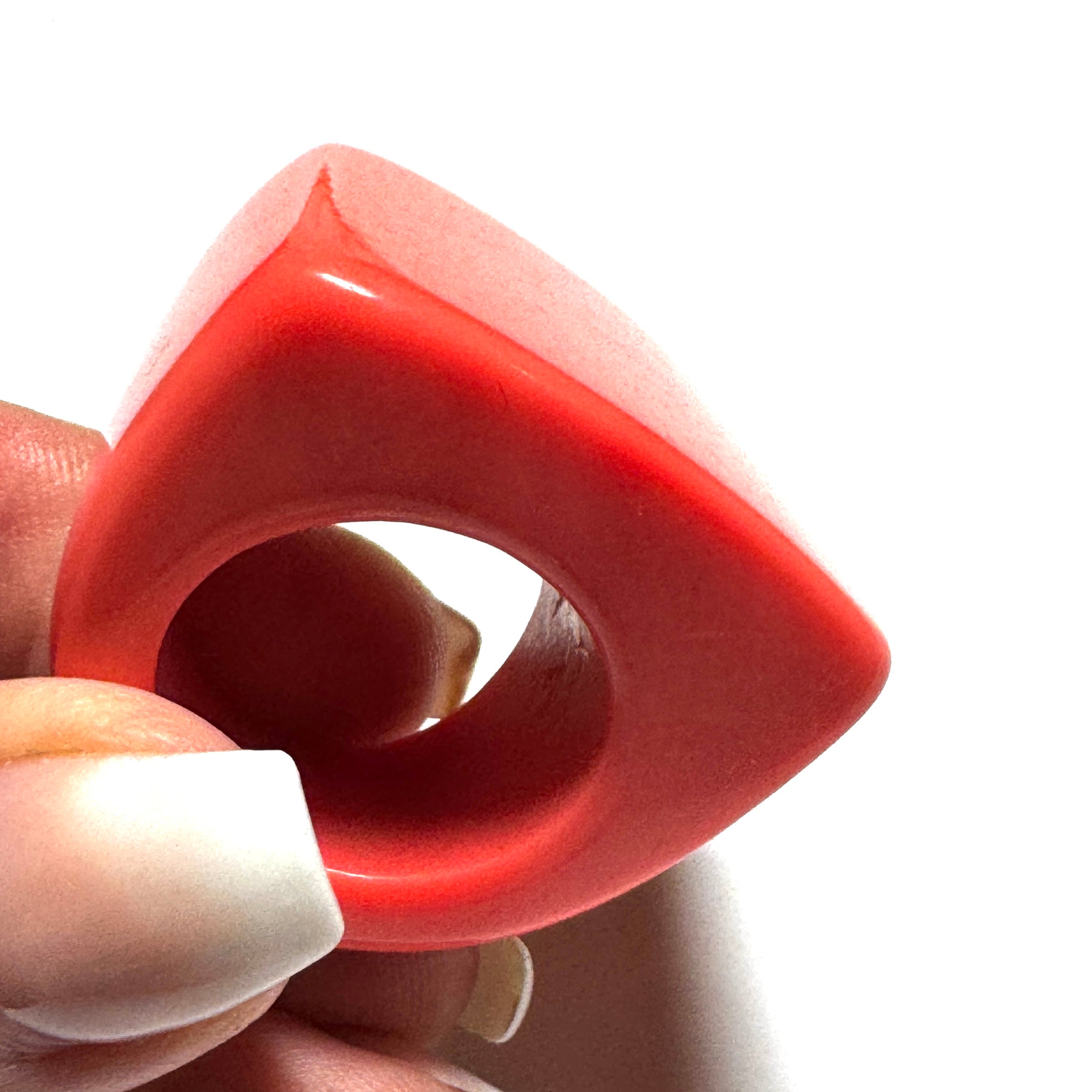 Forma Resin Ring – Coral
