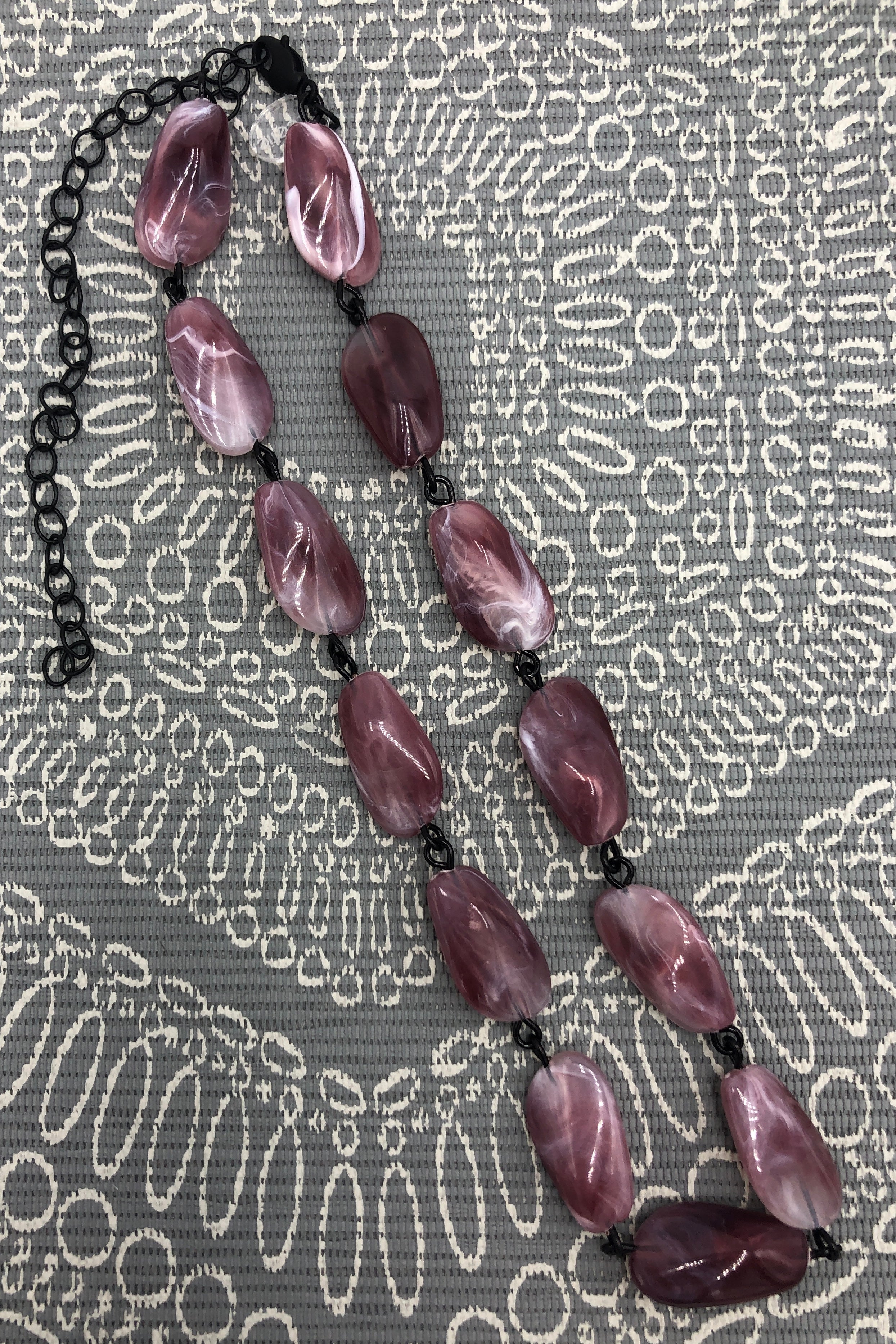 Maroon Marbled Amelia Necklace