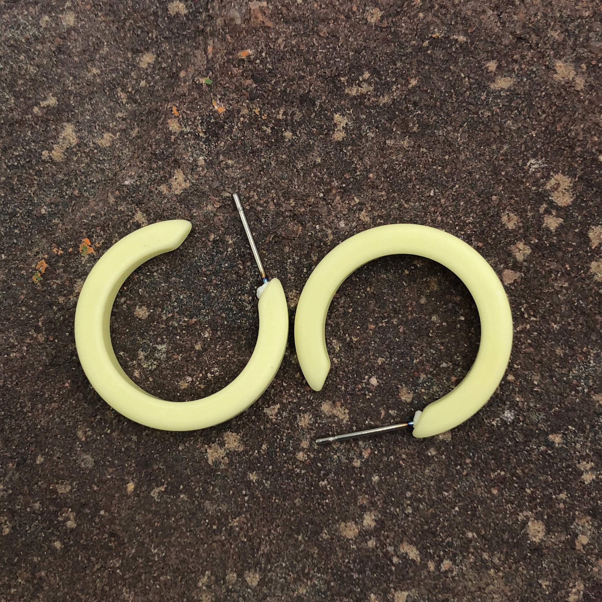 Mini Lola Hoop Earrings