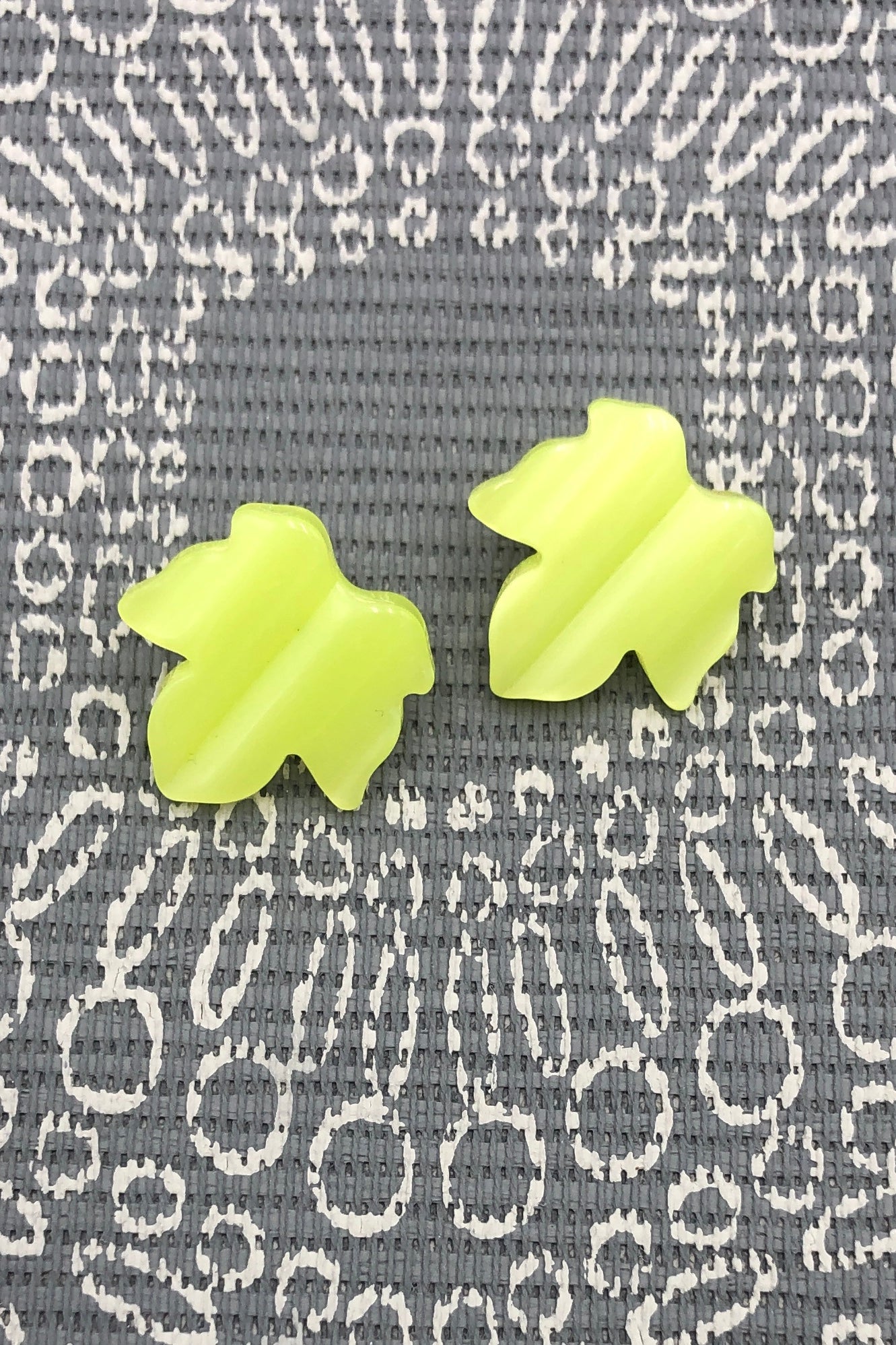 Lemon Yellow Moonglow Maple Studs