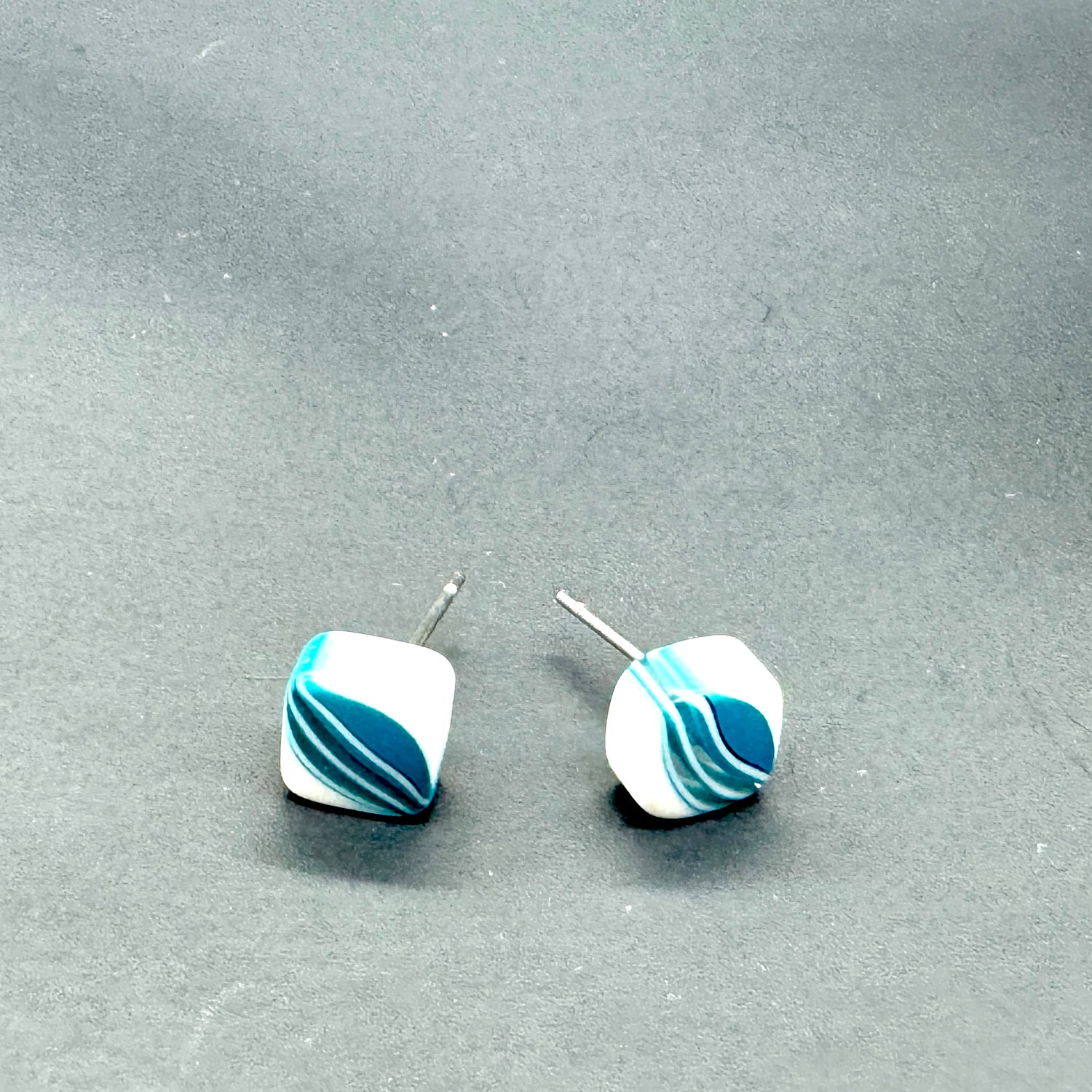 blue white and clear stud earrings square shaped