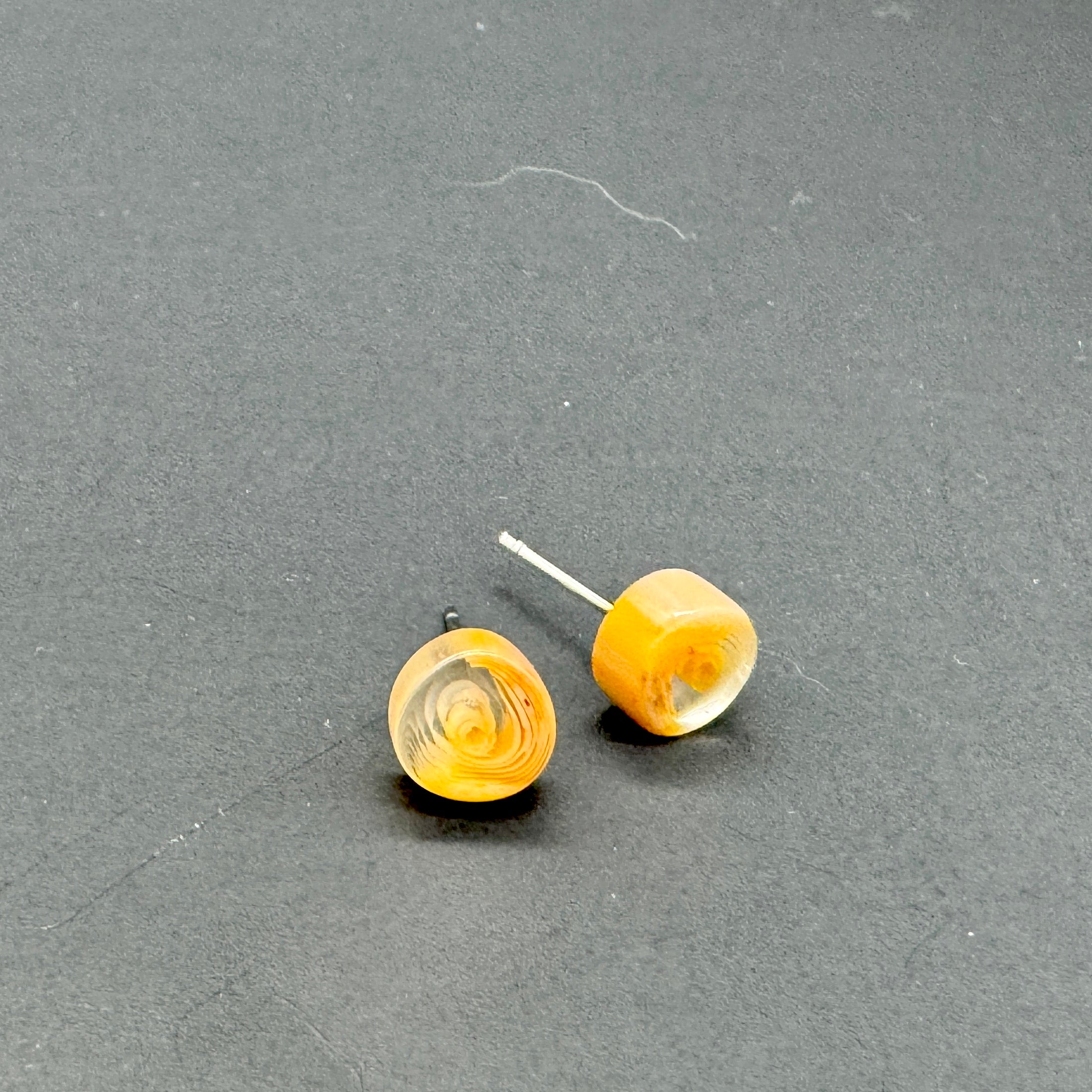 vintage caramel marbled studs