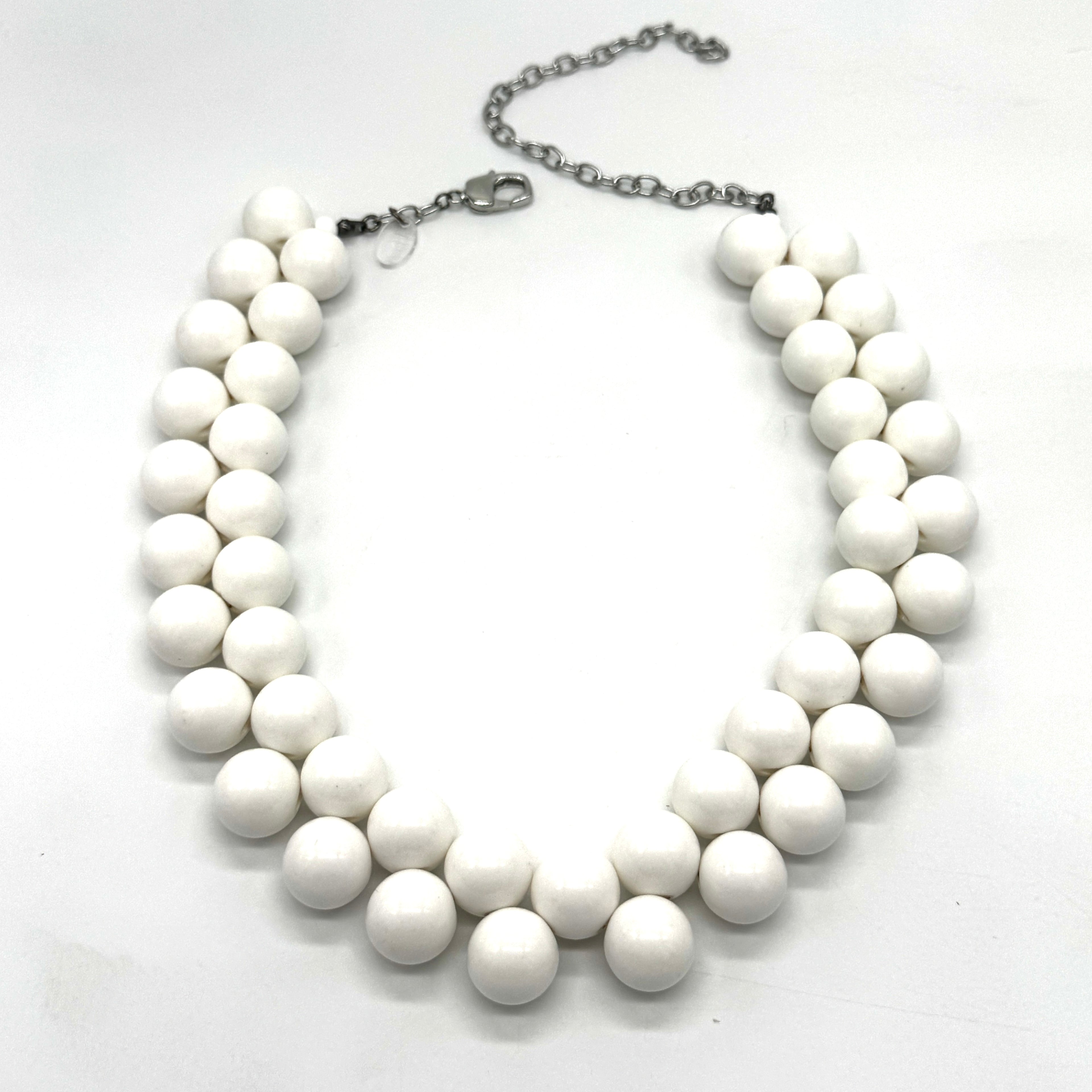 White Berry Pop Necklace