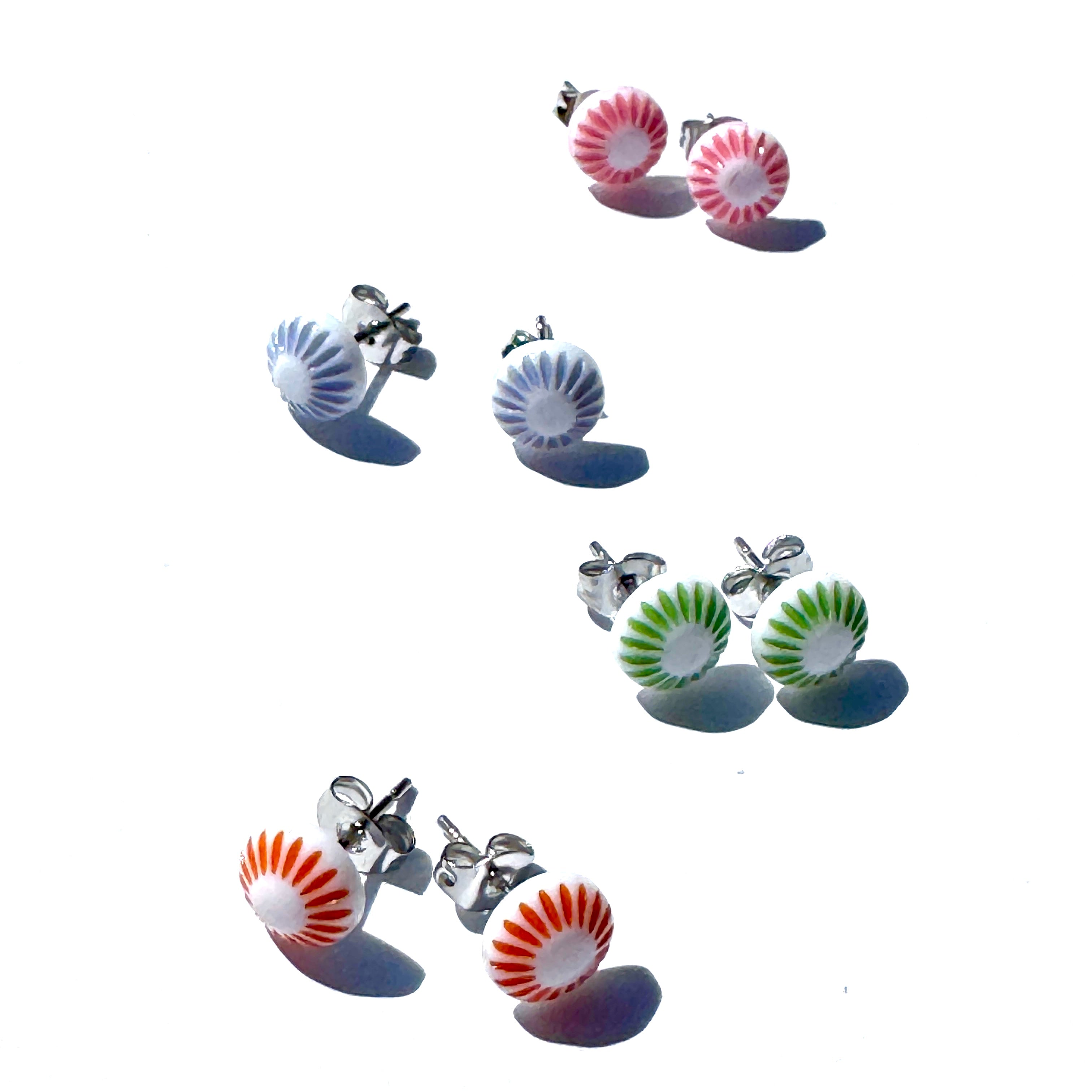 Daisy Pop Stud Earrings