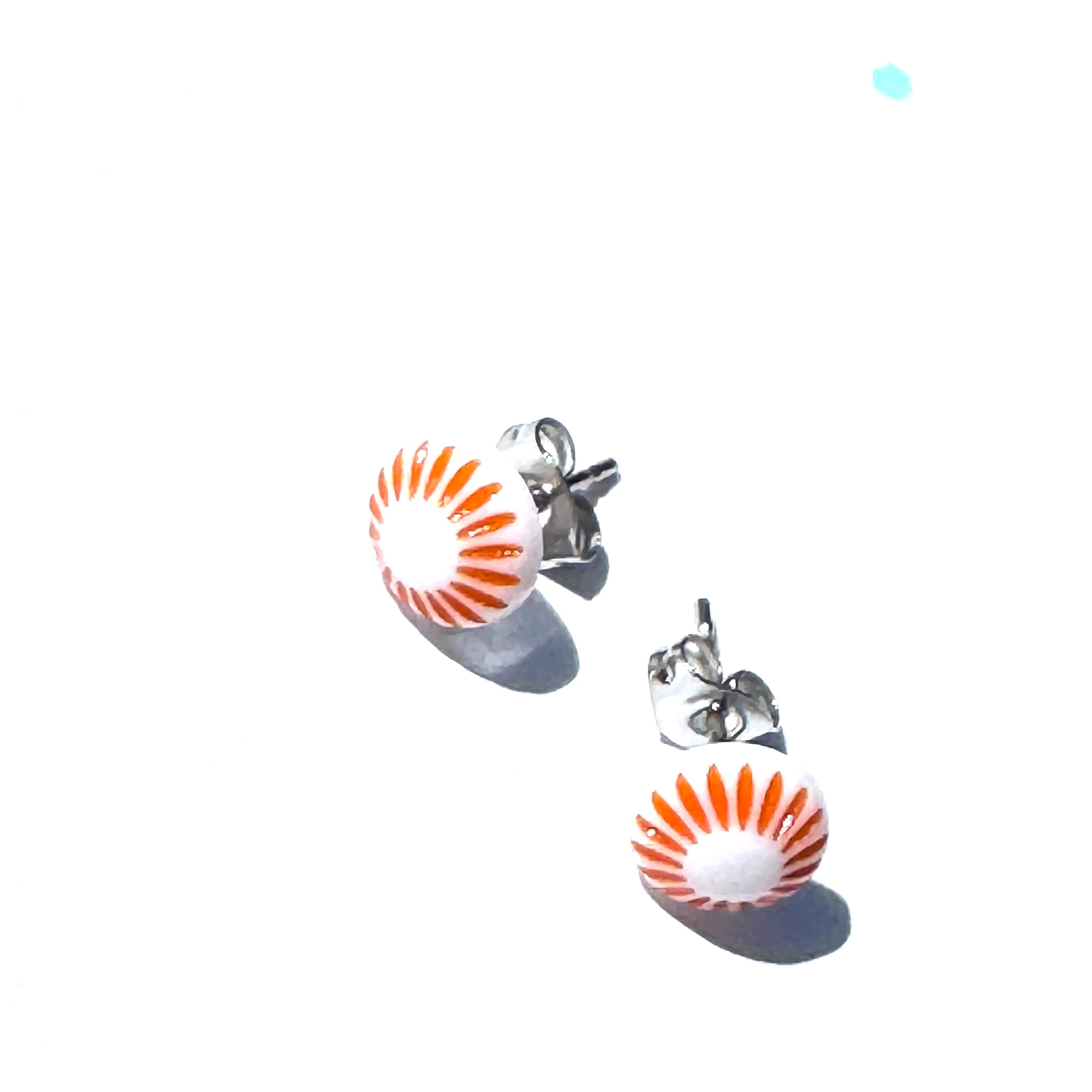 Daisy Pop Stud Earrings