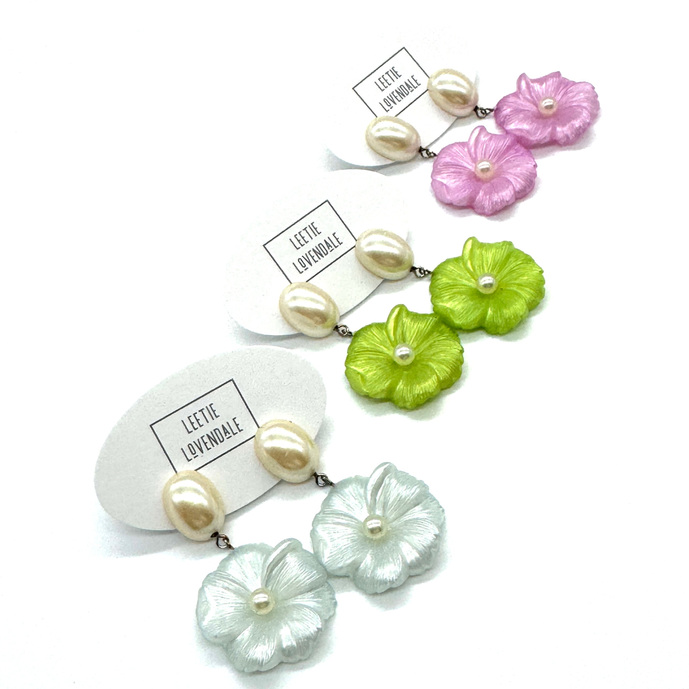 Detailed Dahlia & Pearls Earrings