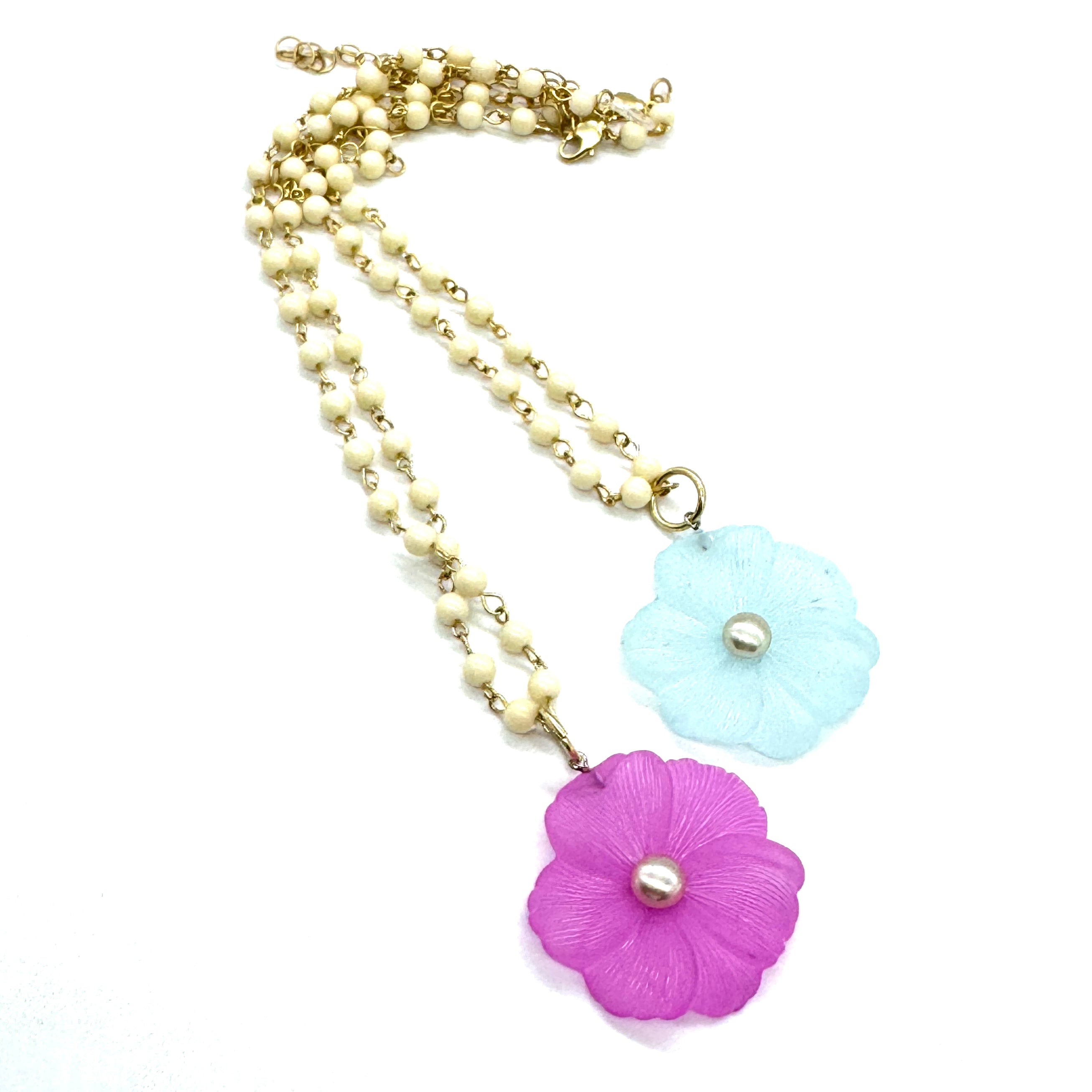 Frosted Dahlia Pendant Necklace – Vintage Lucite & Beaded Floral