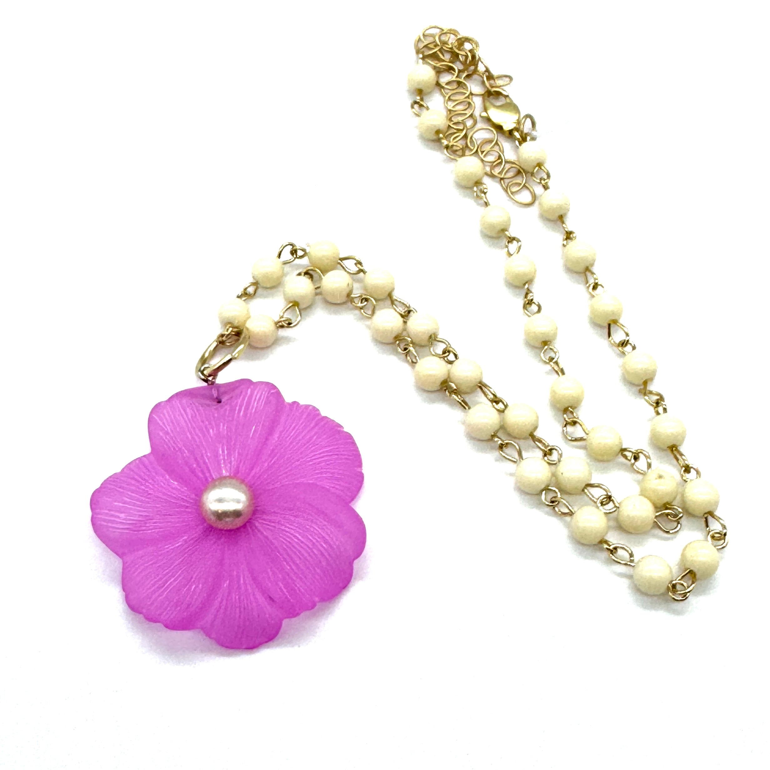Frosted Dahlia Pendant Necklace – Vintage Lucite & Beaded Floral