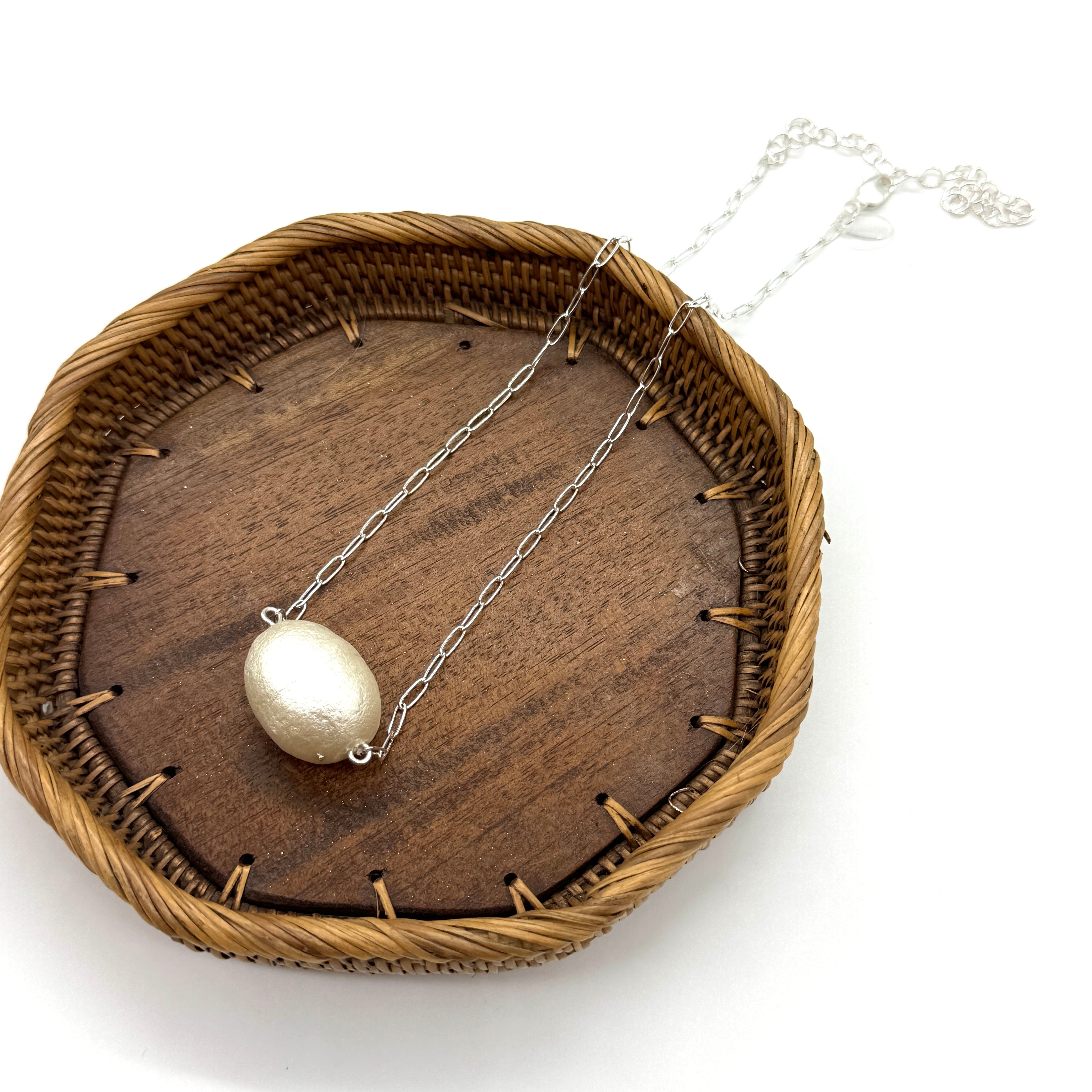 Victory Cotton Pearl Necklace