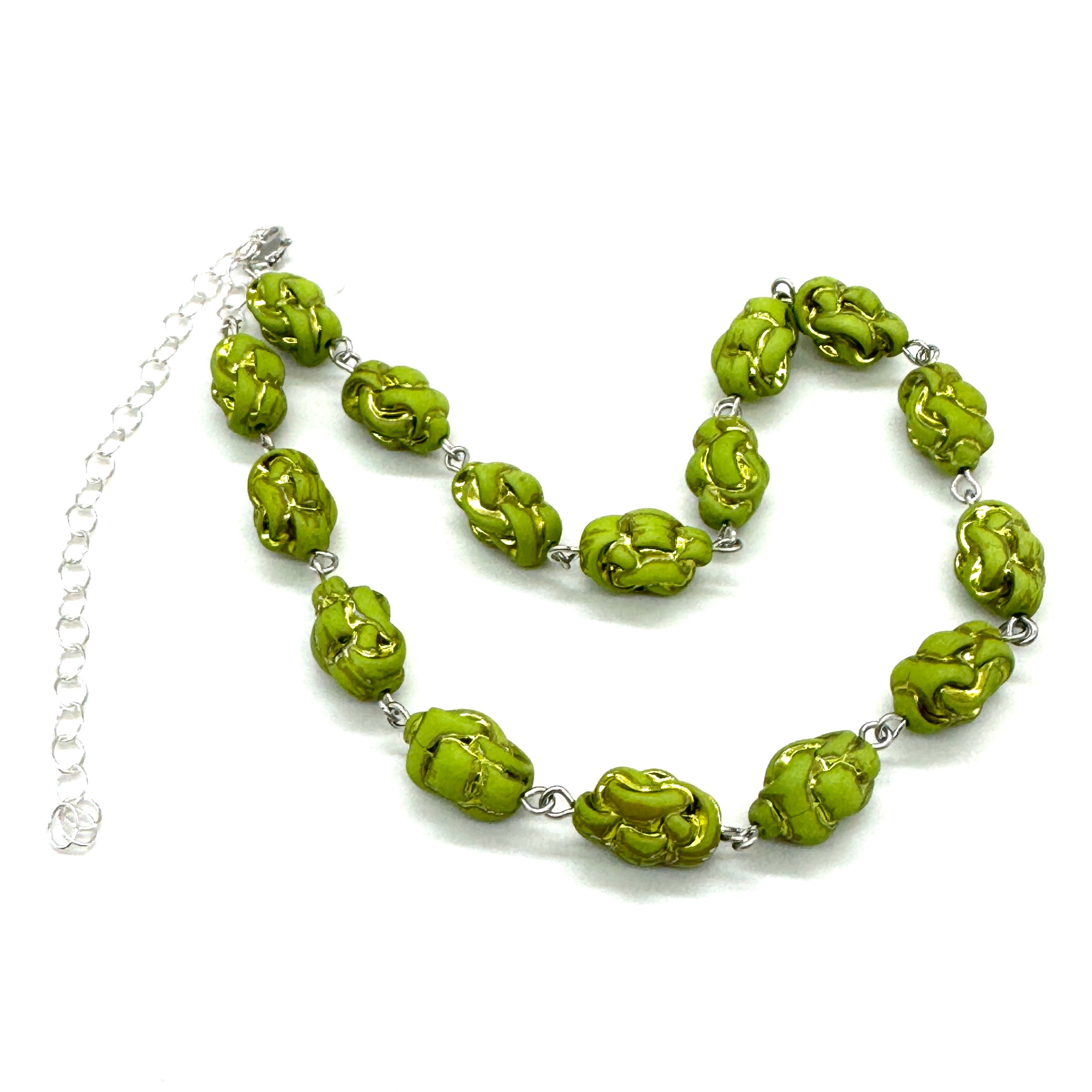 Infinity Knot Amelia Necklace