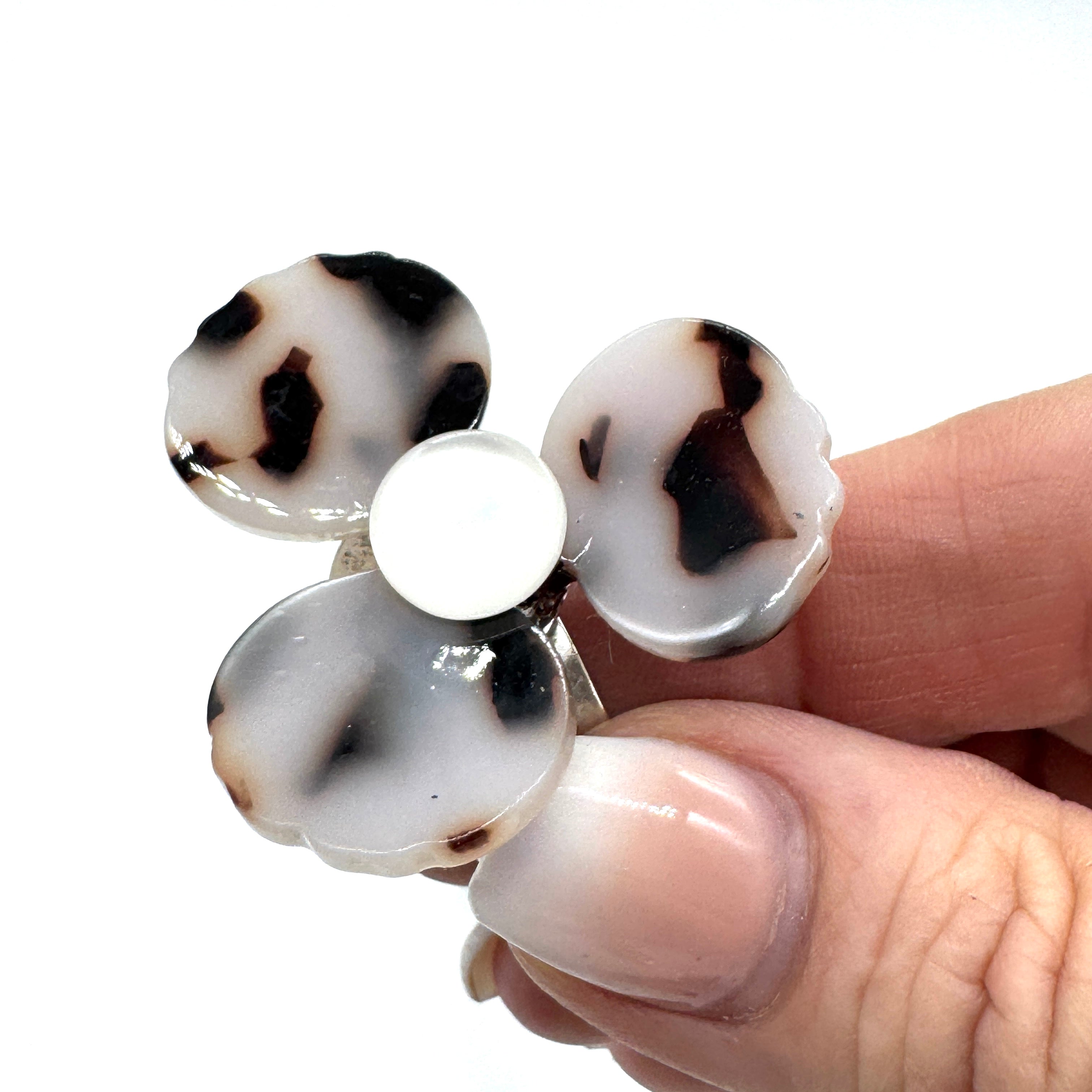 Blonde Tortoise Bloom Ring