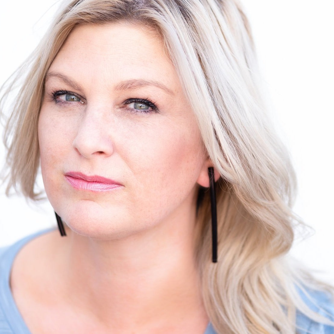 leetie black stick studs