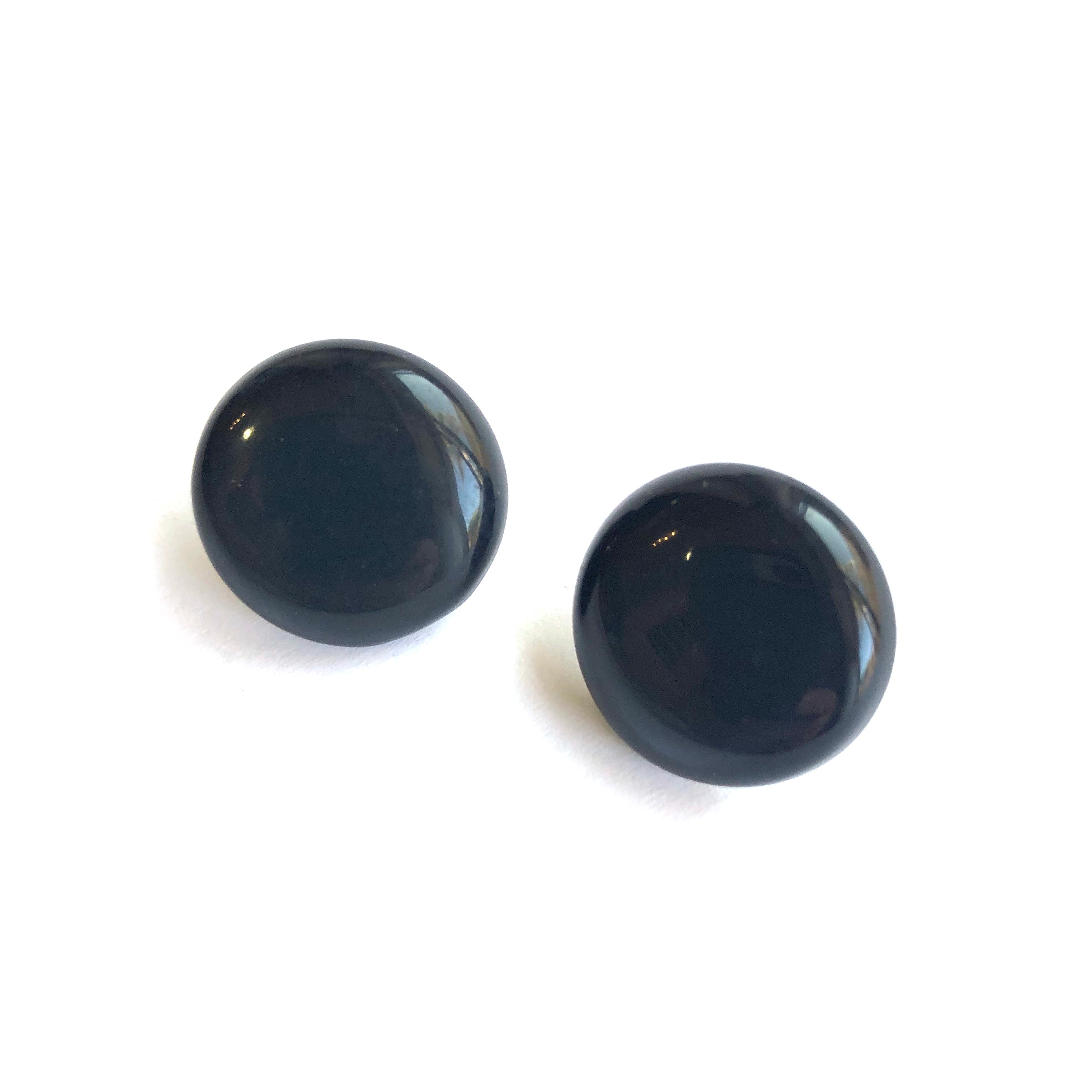 black disc studs