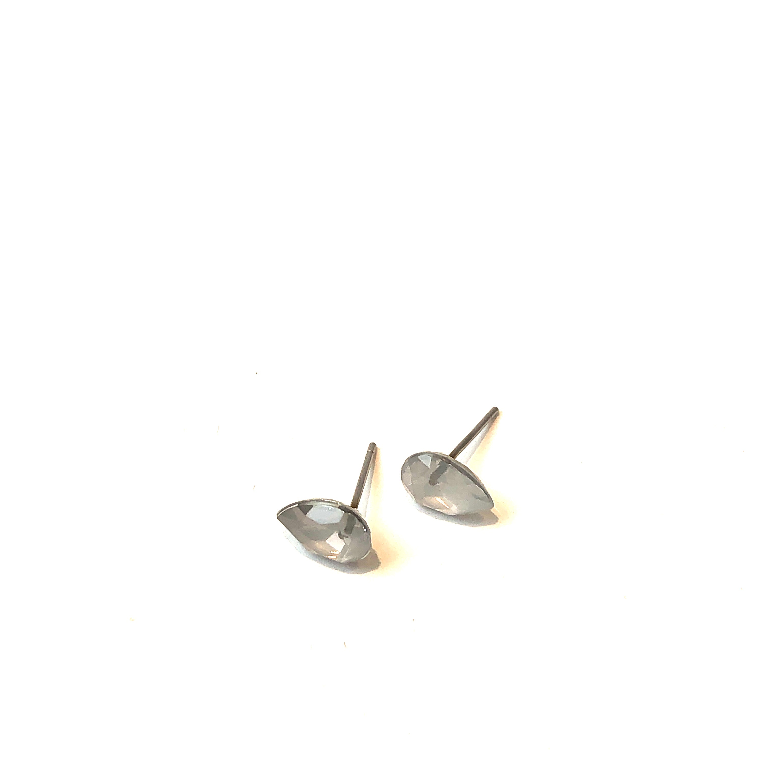 clear silver teardrop studs