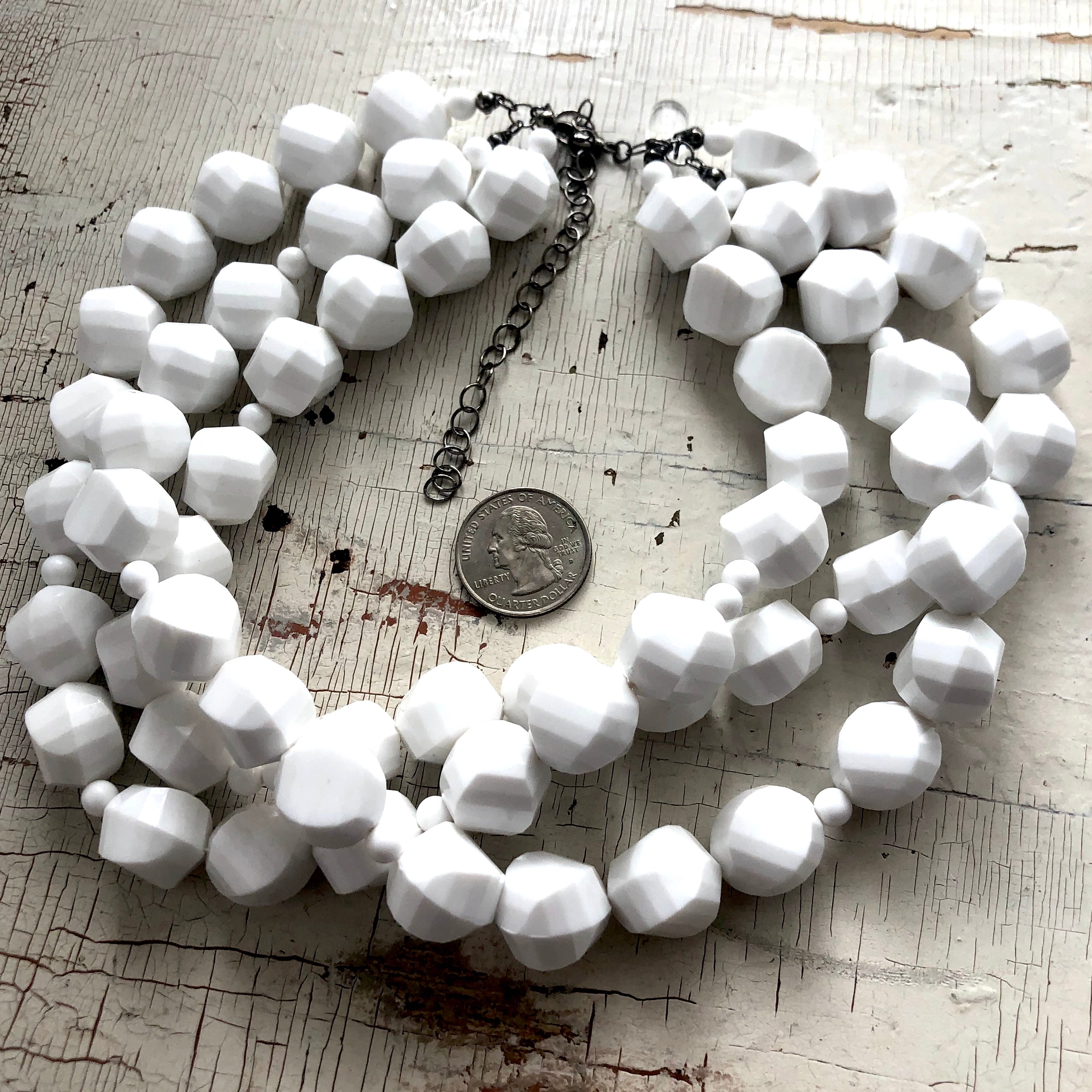 white chunky necklace