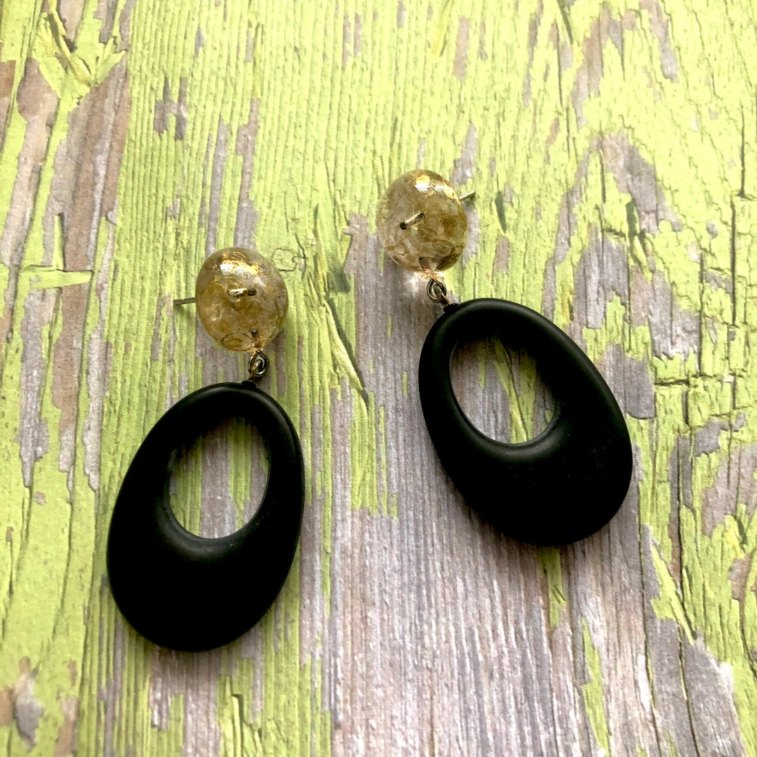 retro acrylic black earrings