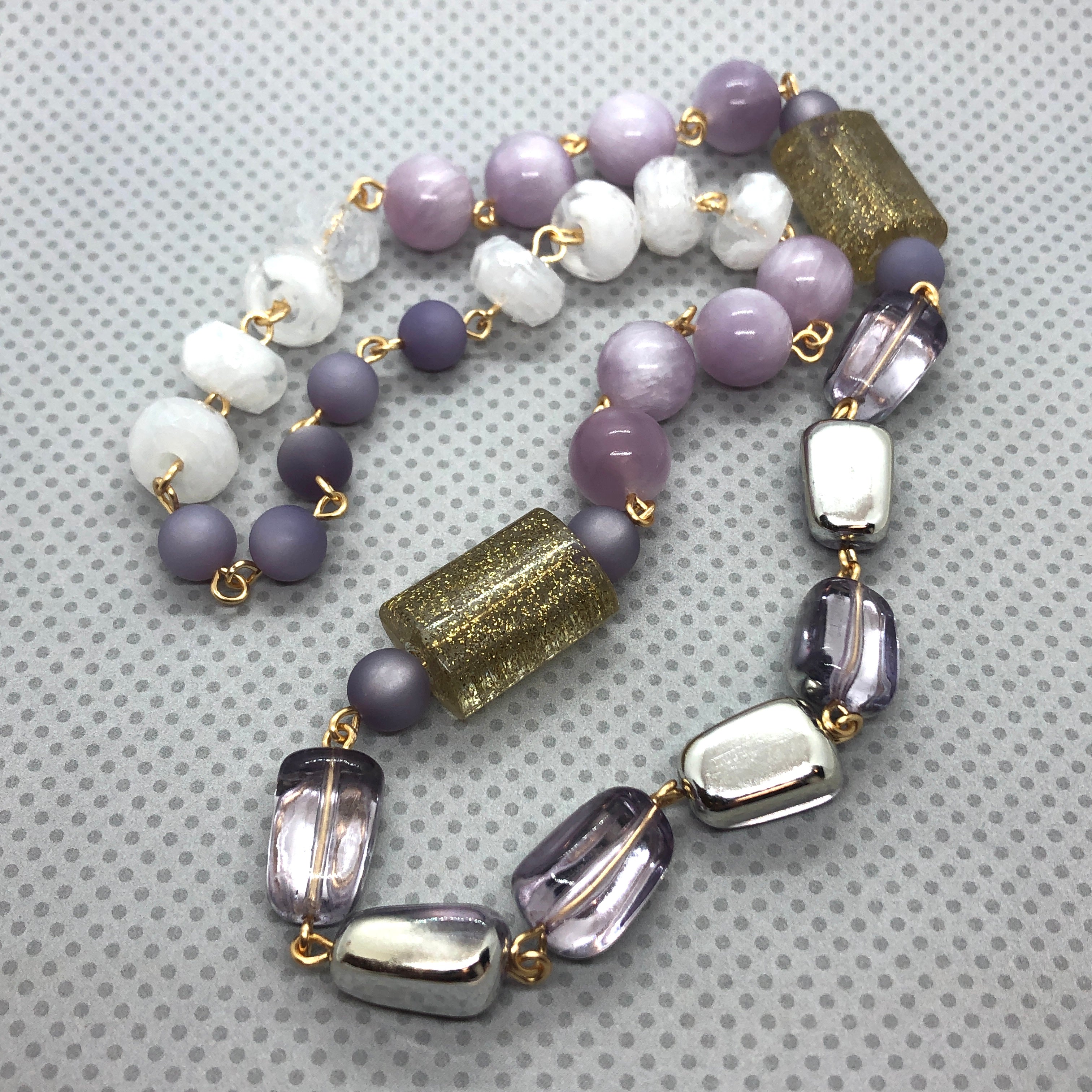 beaded glitter necklace