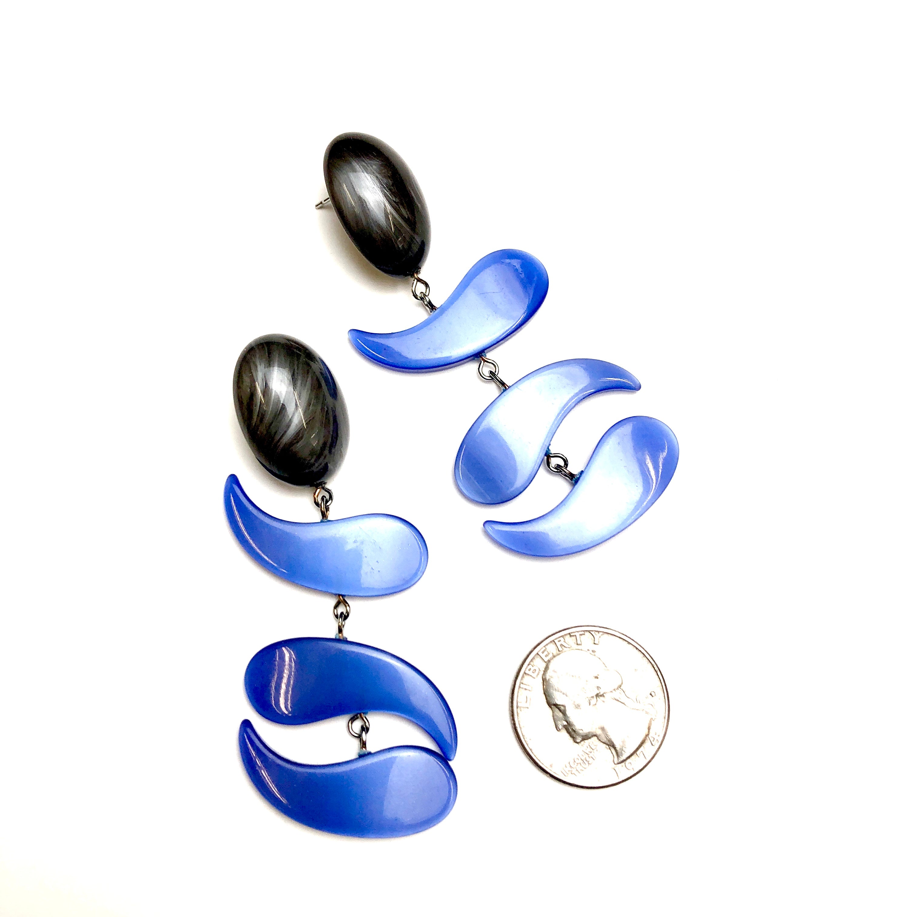 grey and bleu earrings