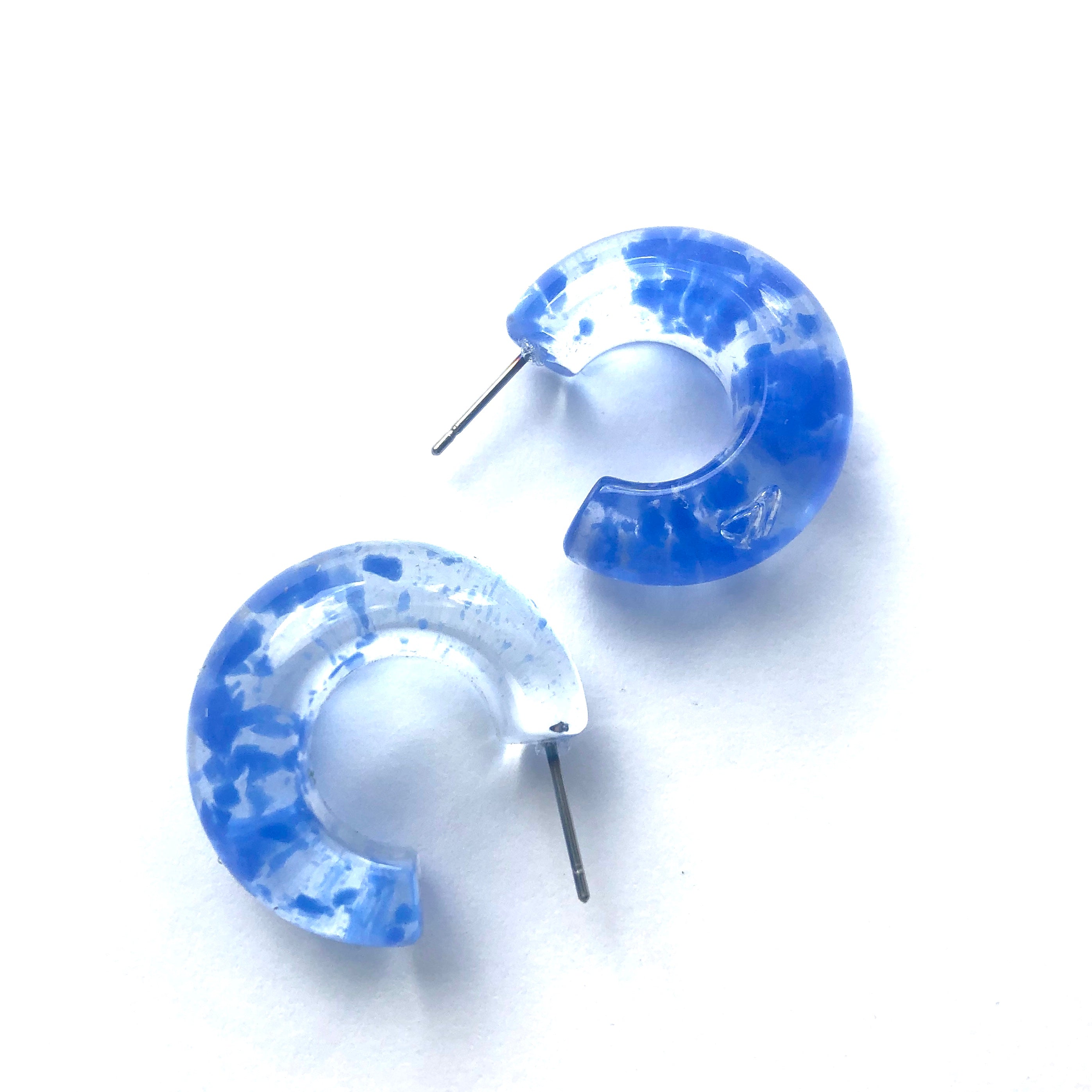 blue clear confetti earrings