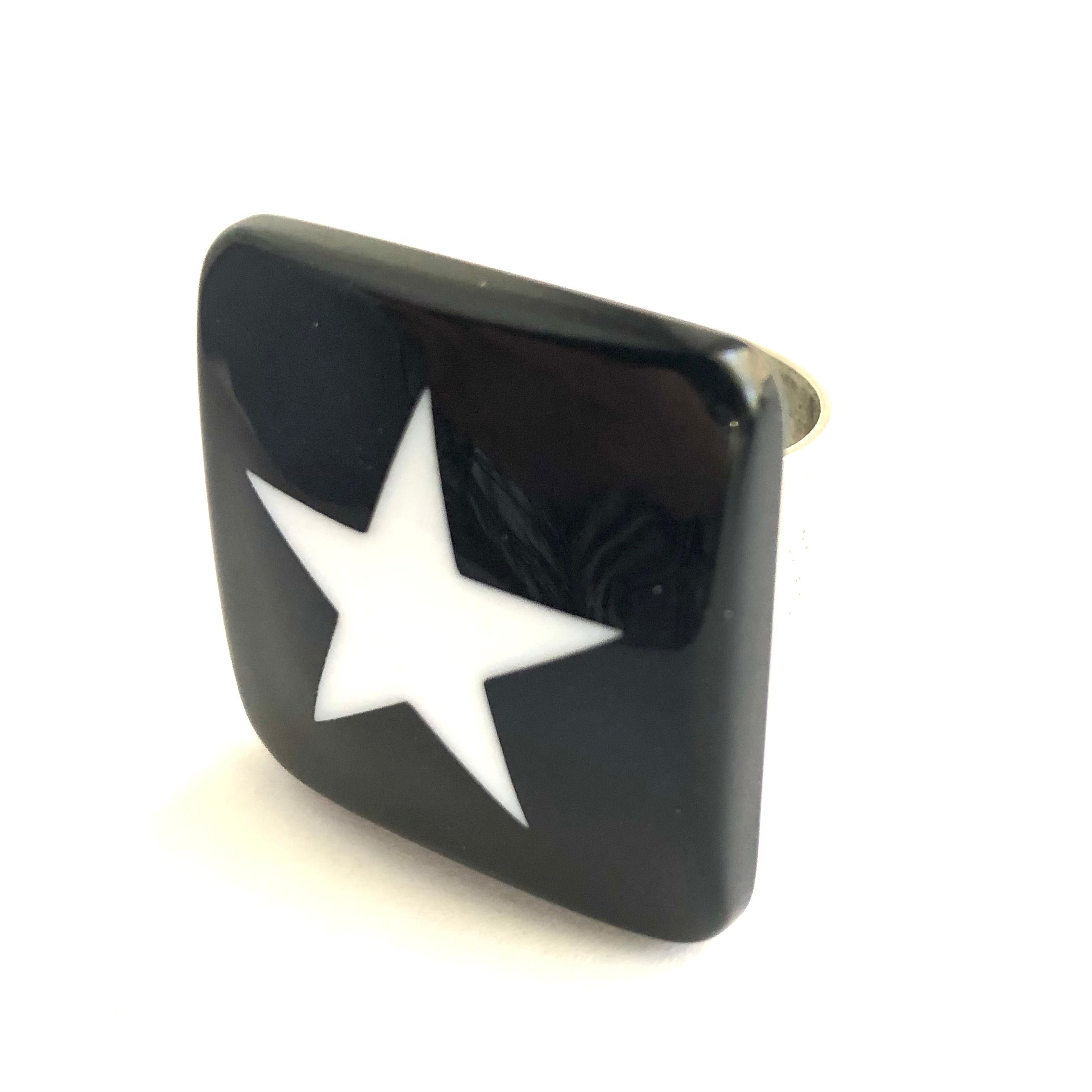 black white star cocktail ring