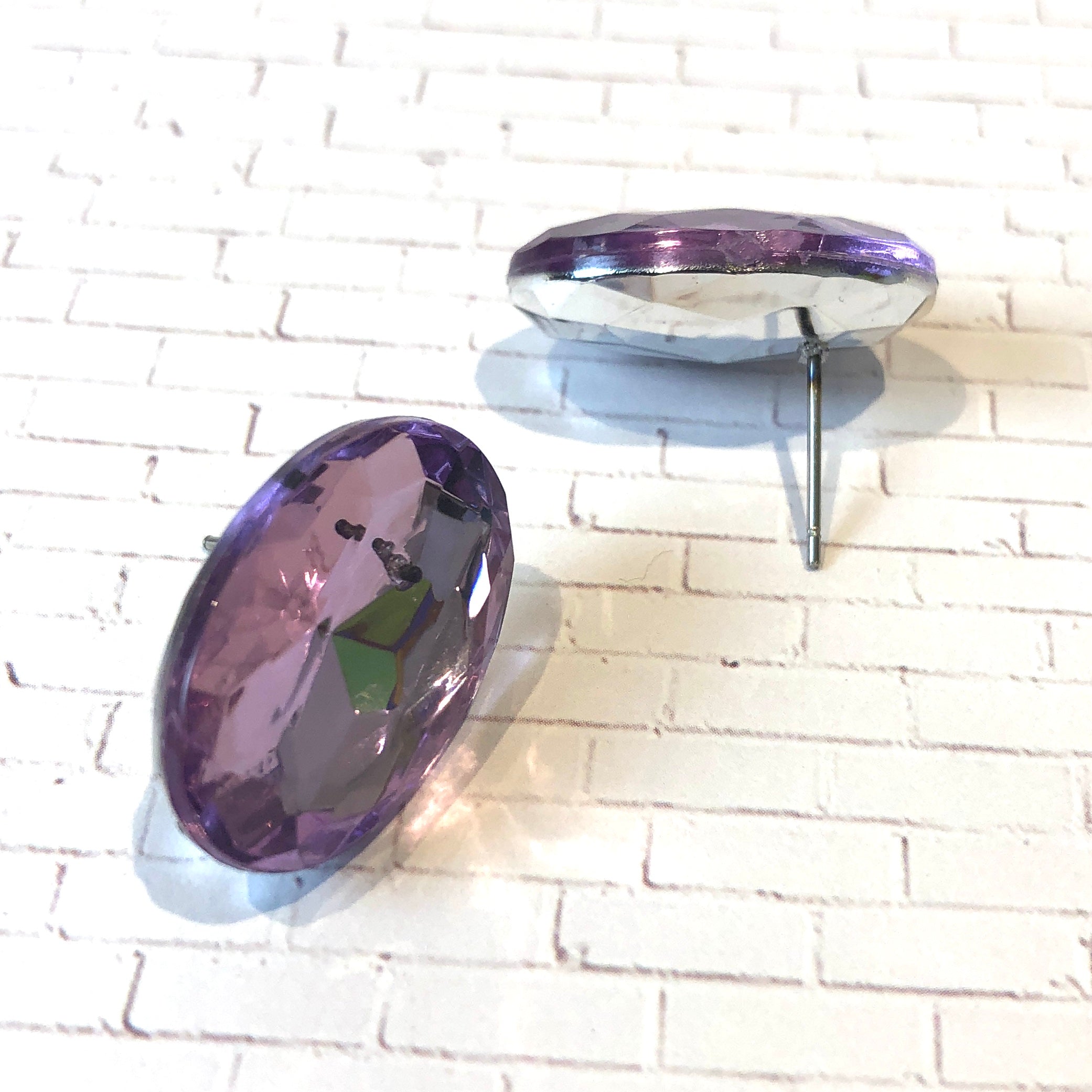 lavender faceted studs earrings