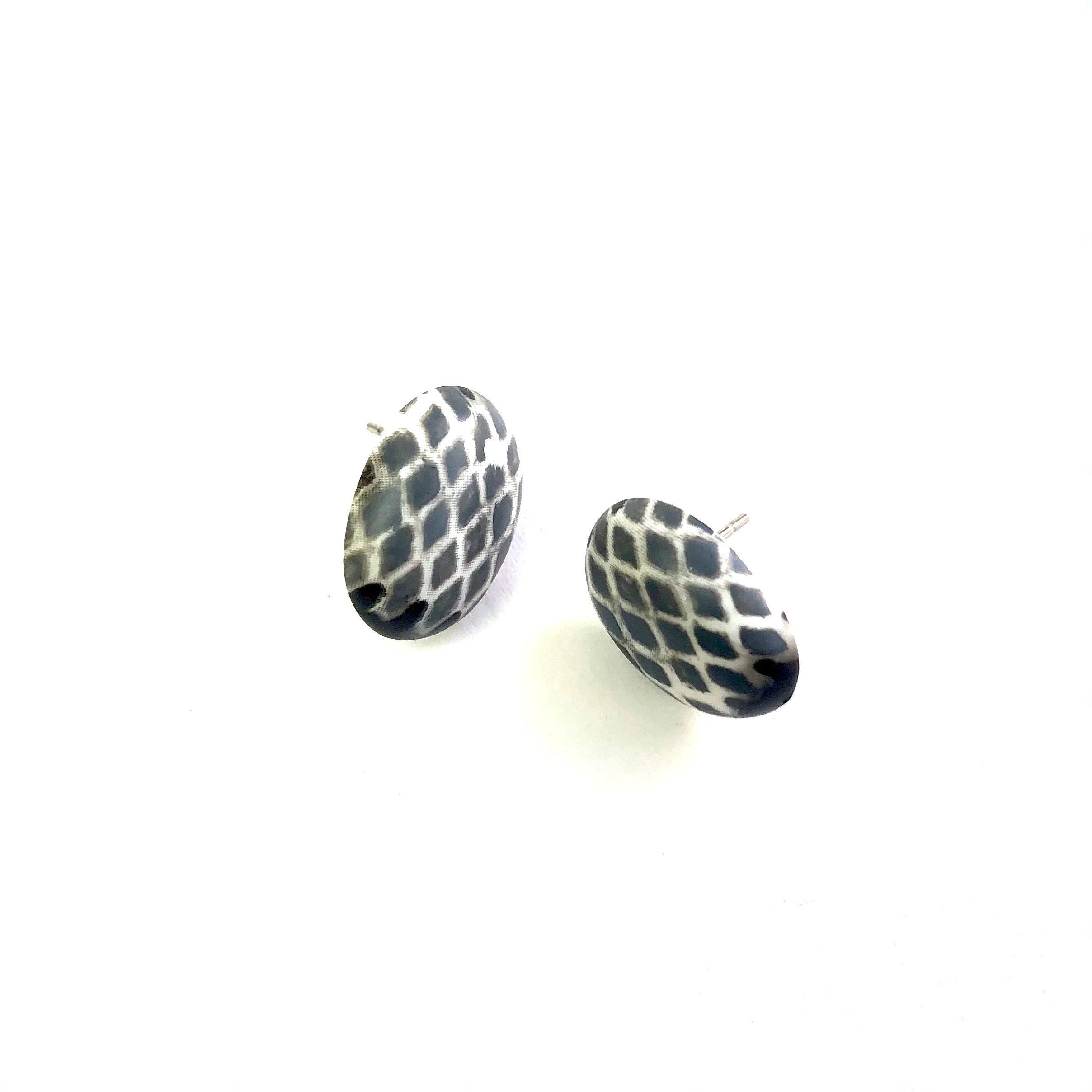 White King Snake Oval Button Studs