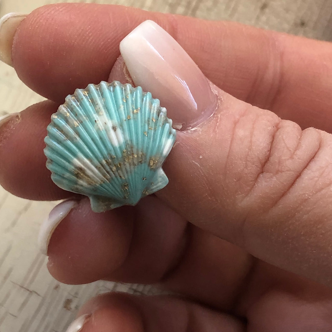 Marbled Turquoise Seashell Dot Lapel Pin