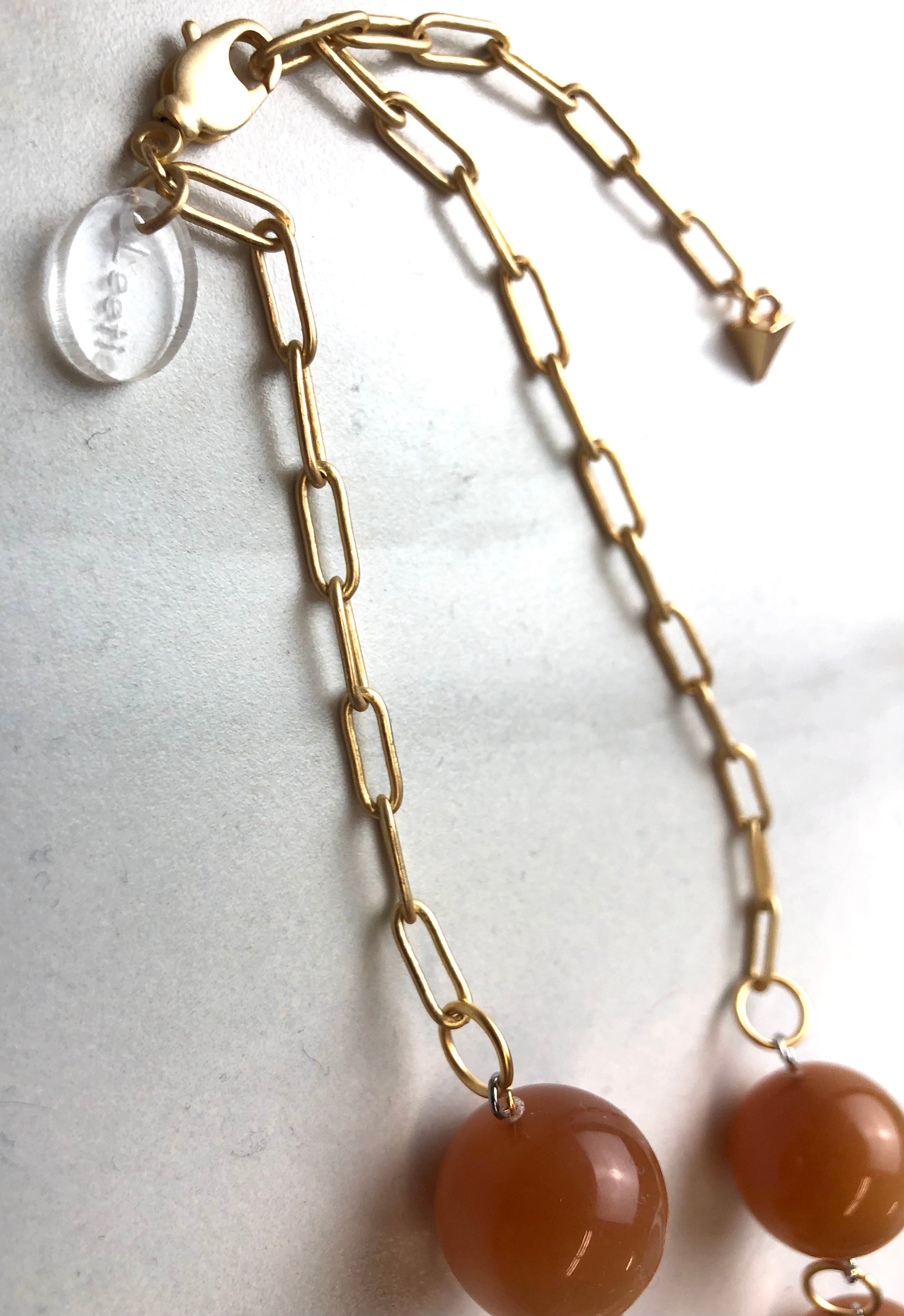 paperclip chain closeup