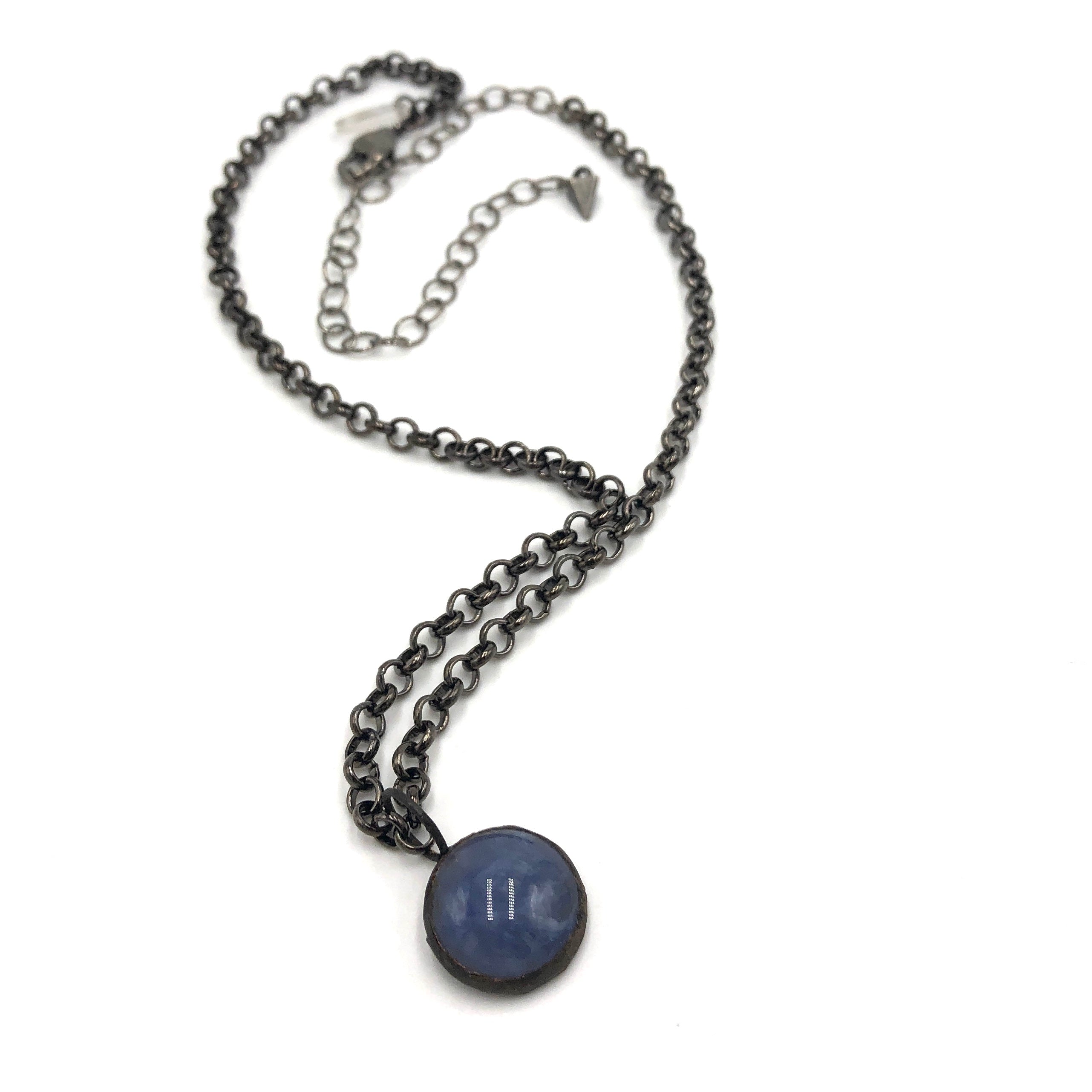 blue pendant necklace