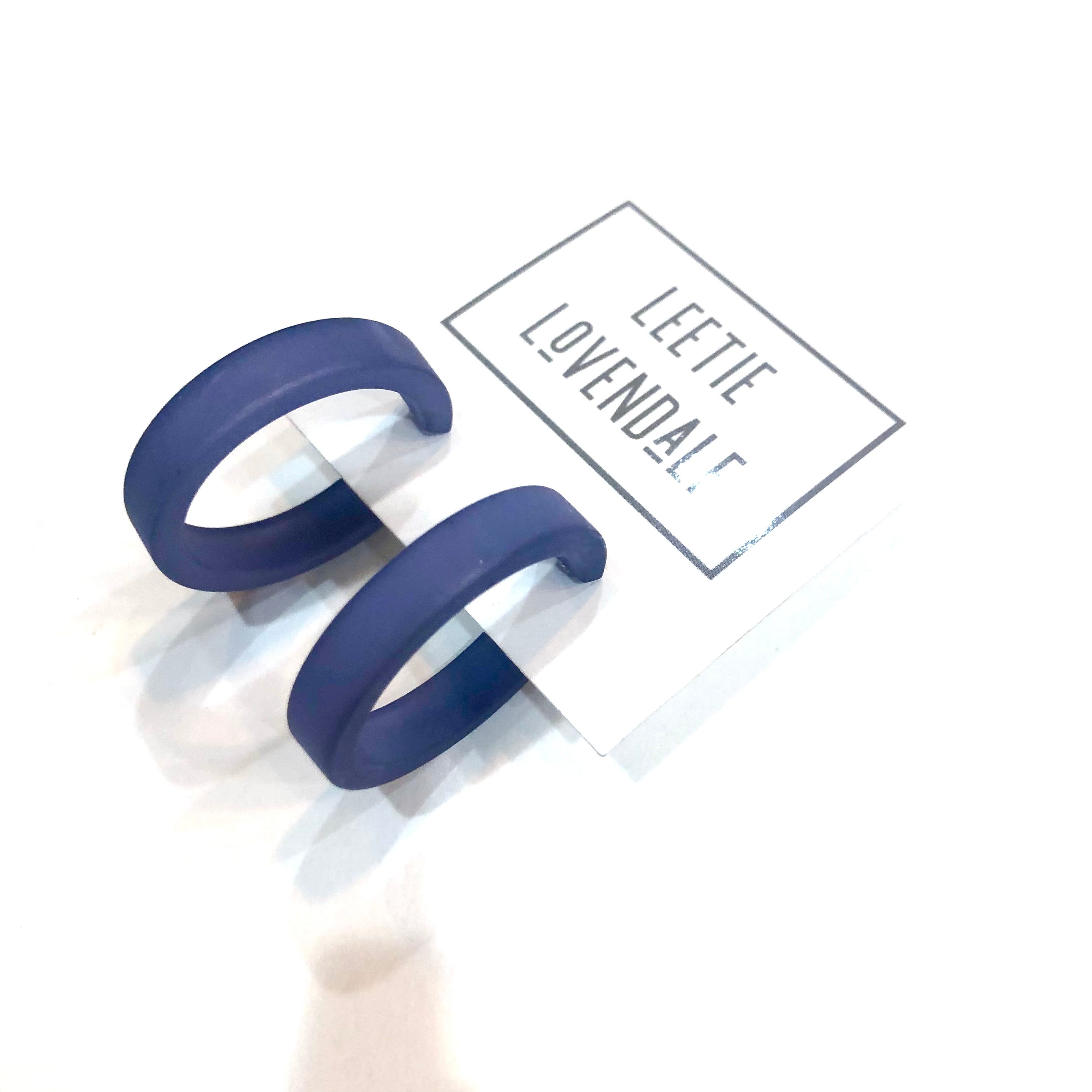 vintage lucite hoops