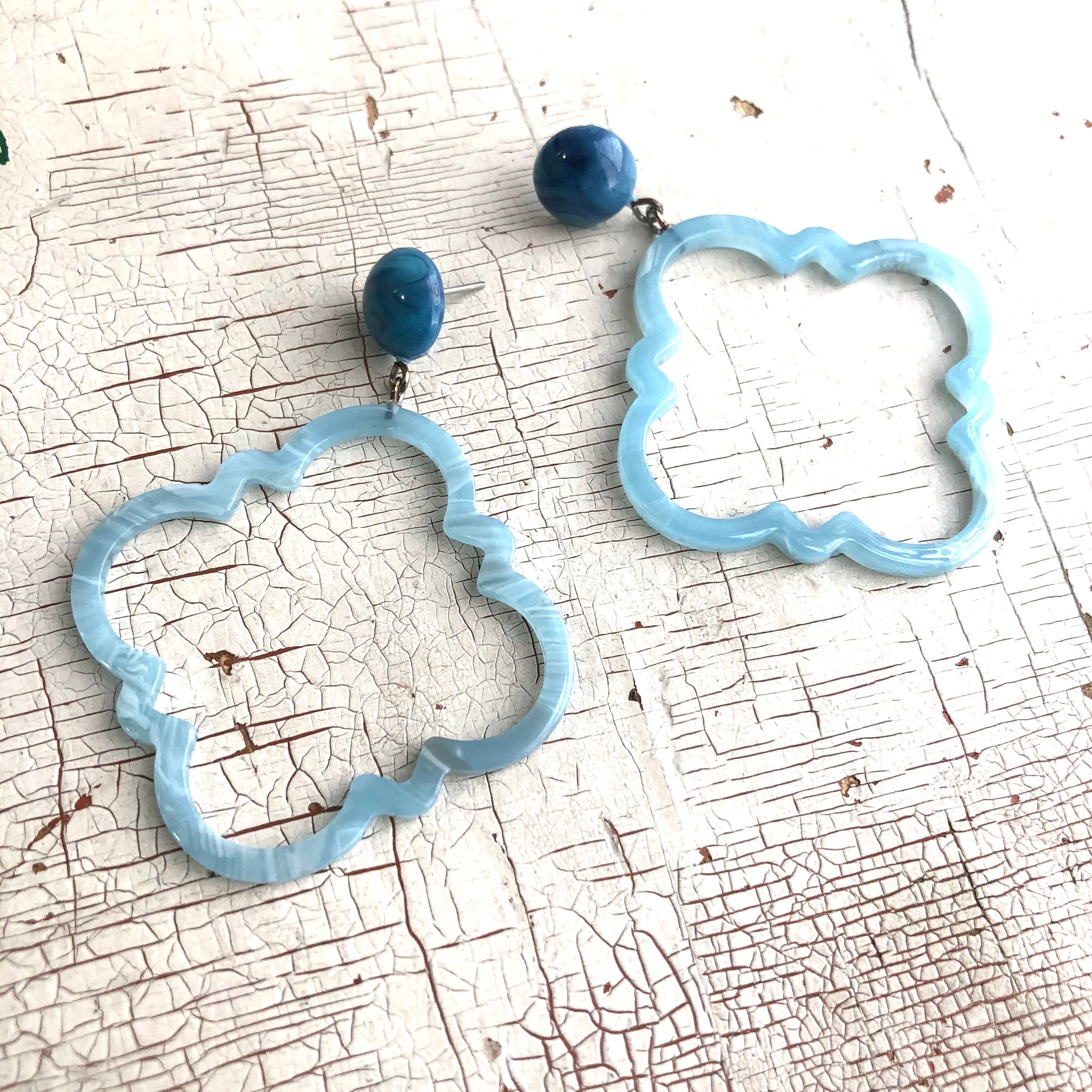 Aqua Marbled Quatrefoil