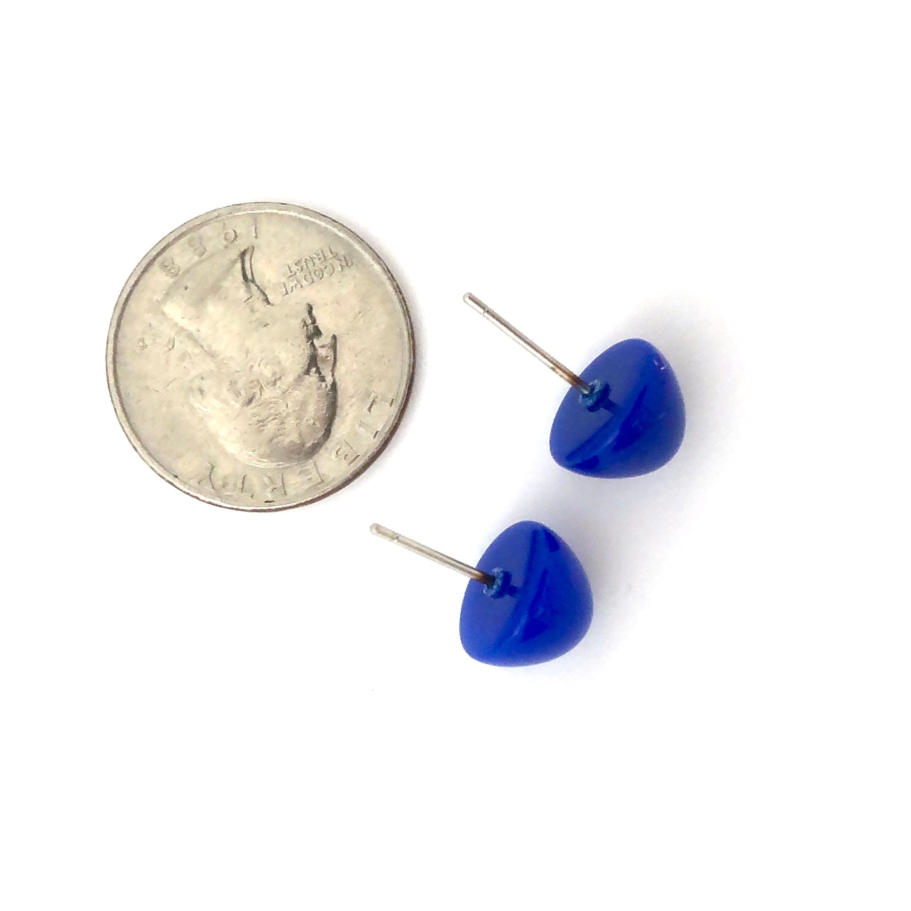 gumdrop stud earrings