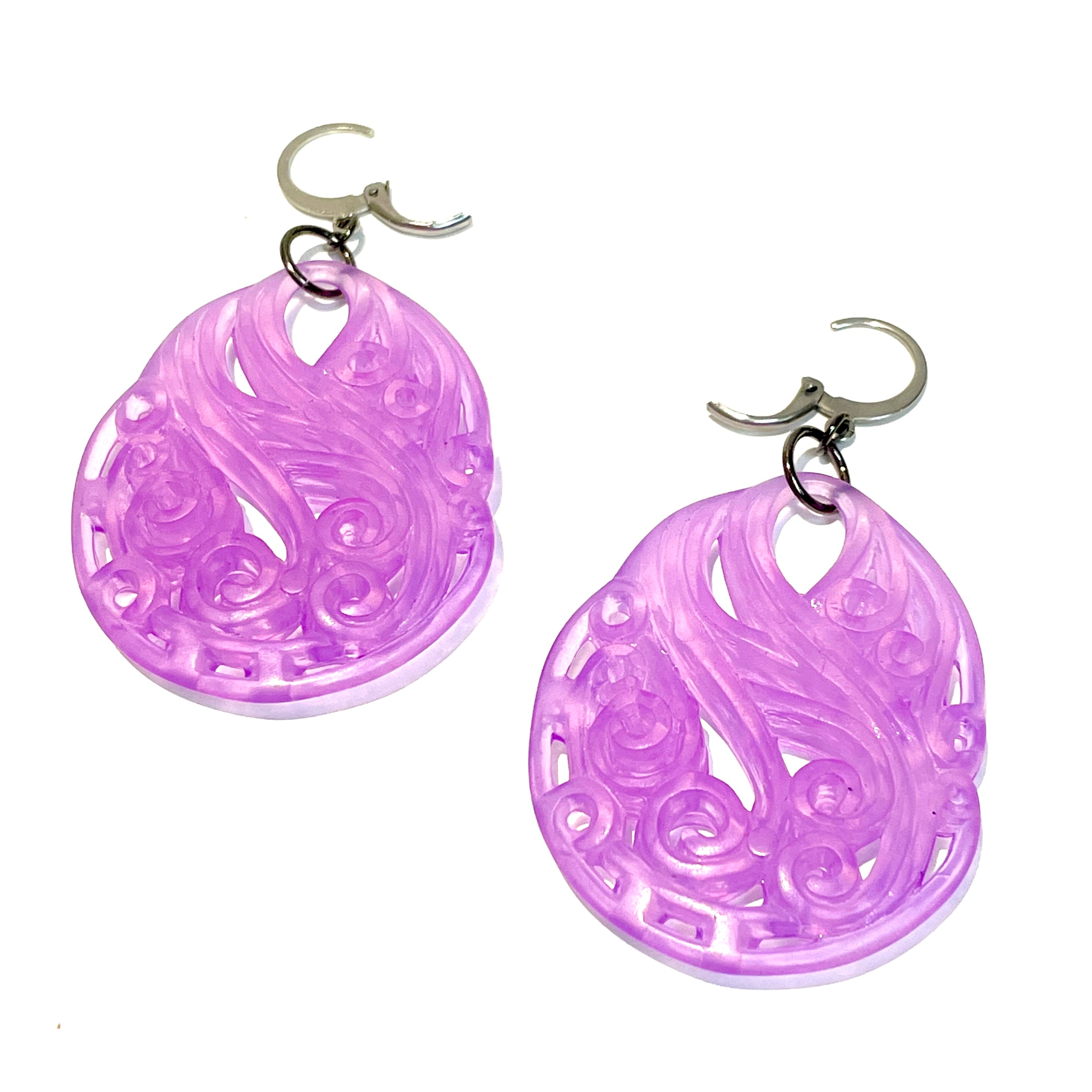 Vintage Lucite Paisley Earrings
