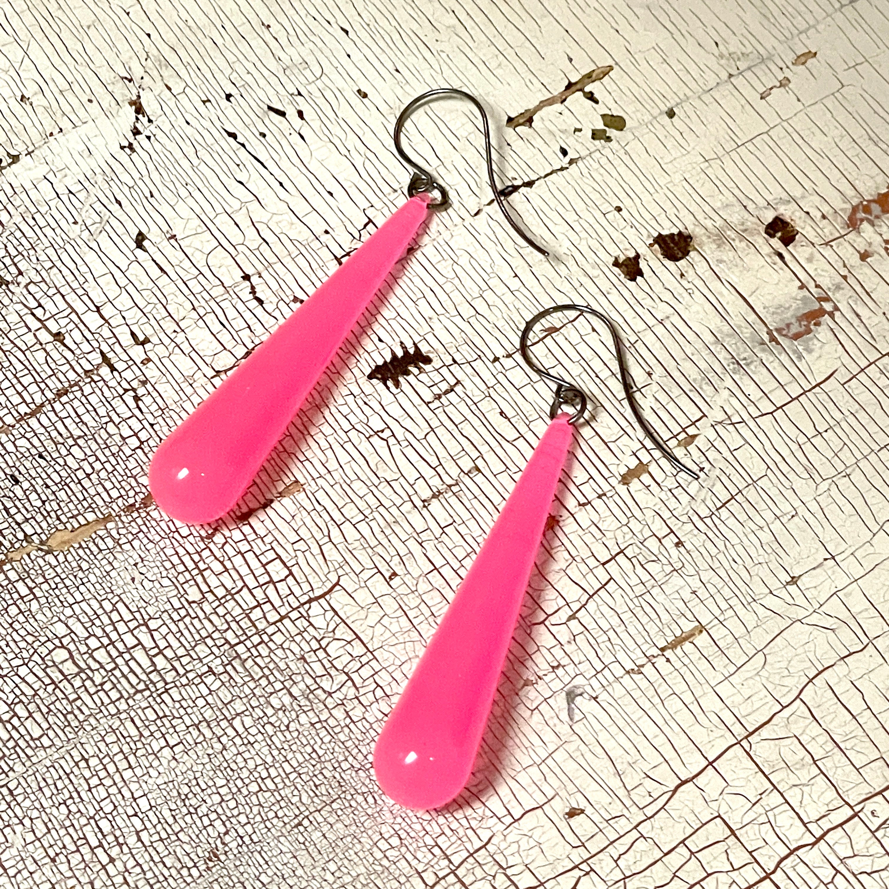 Neon Pink Teardrops