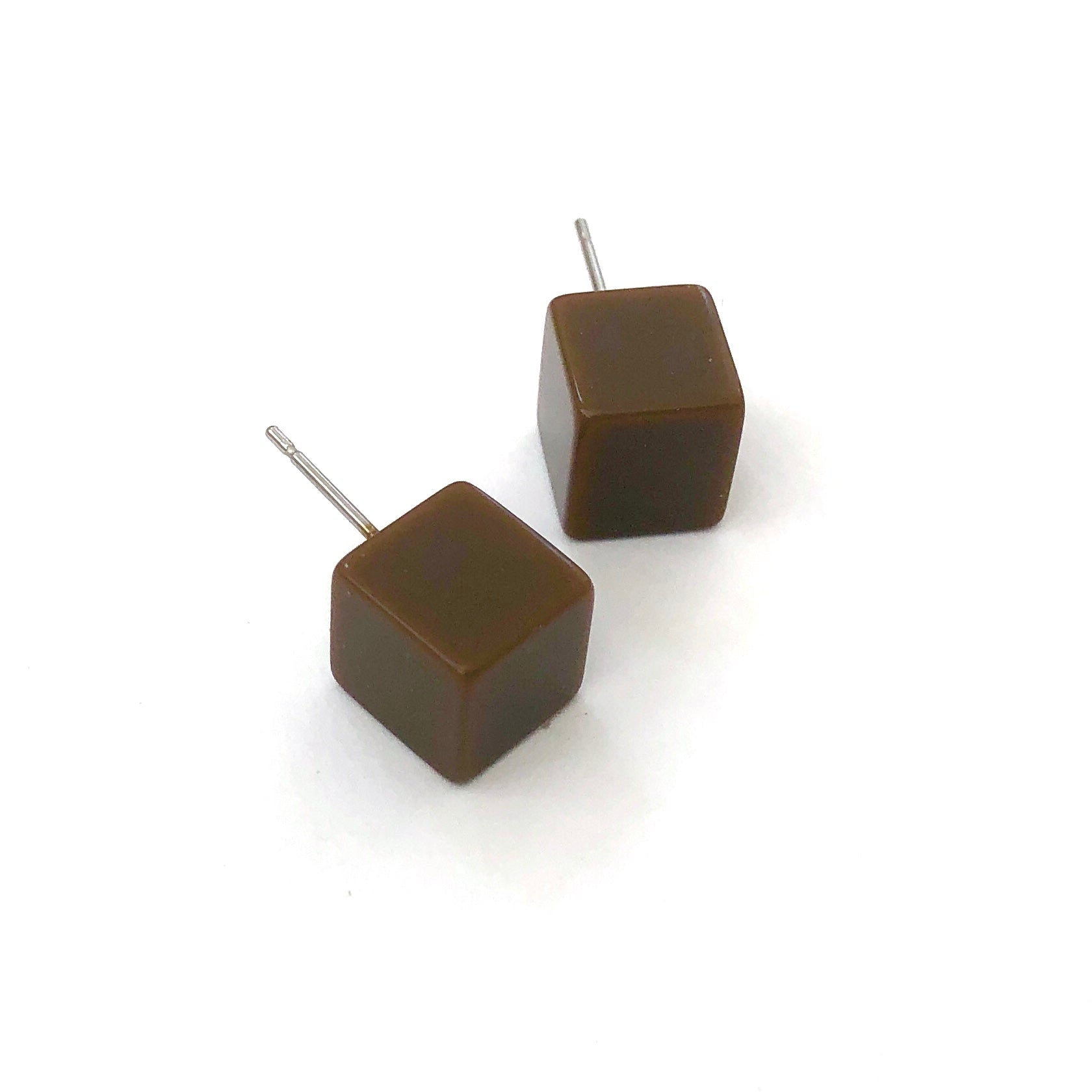 chocolate cube stud