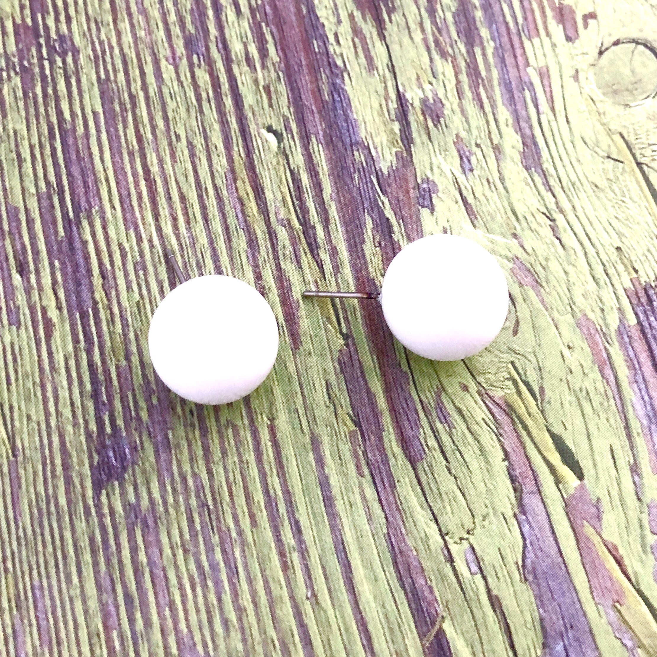 retro ball studs