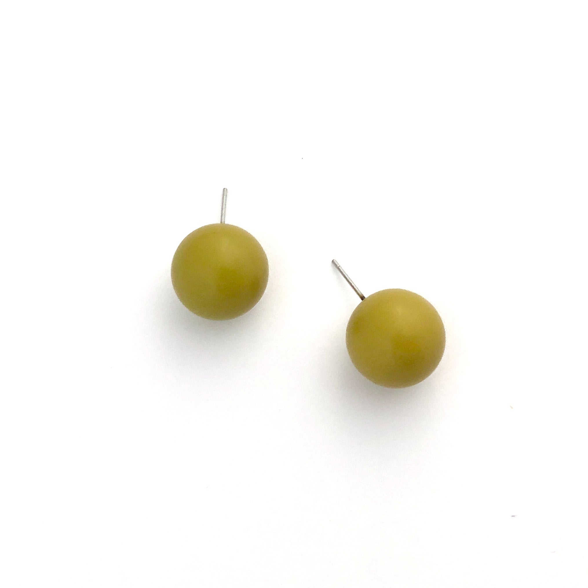 jumbo ball studs