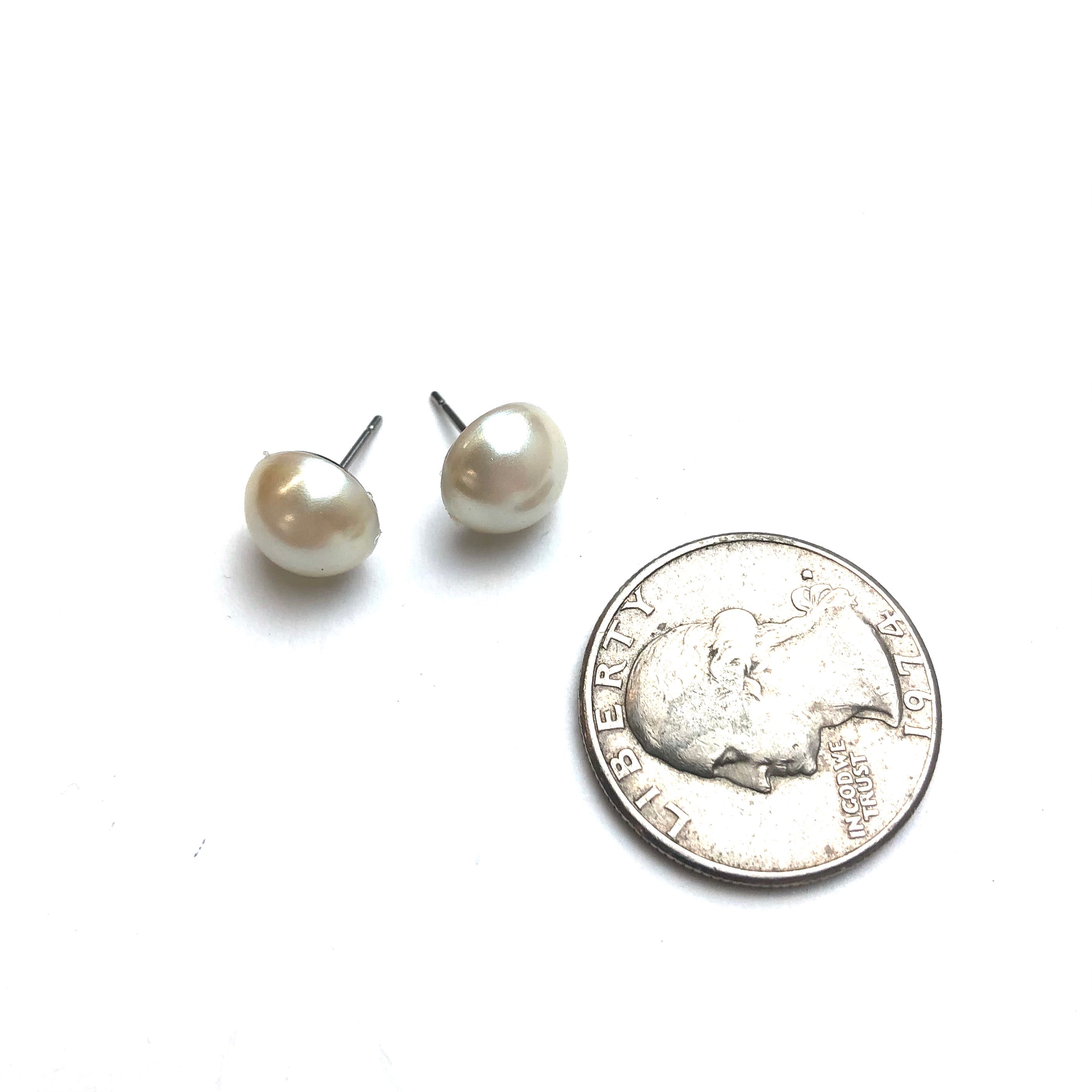 cream pearl earrings