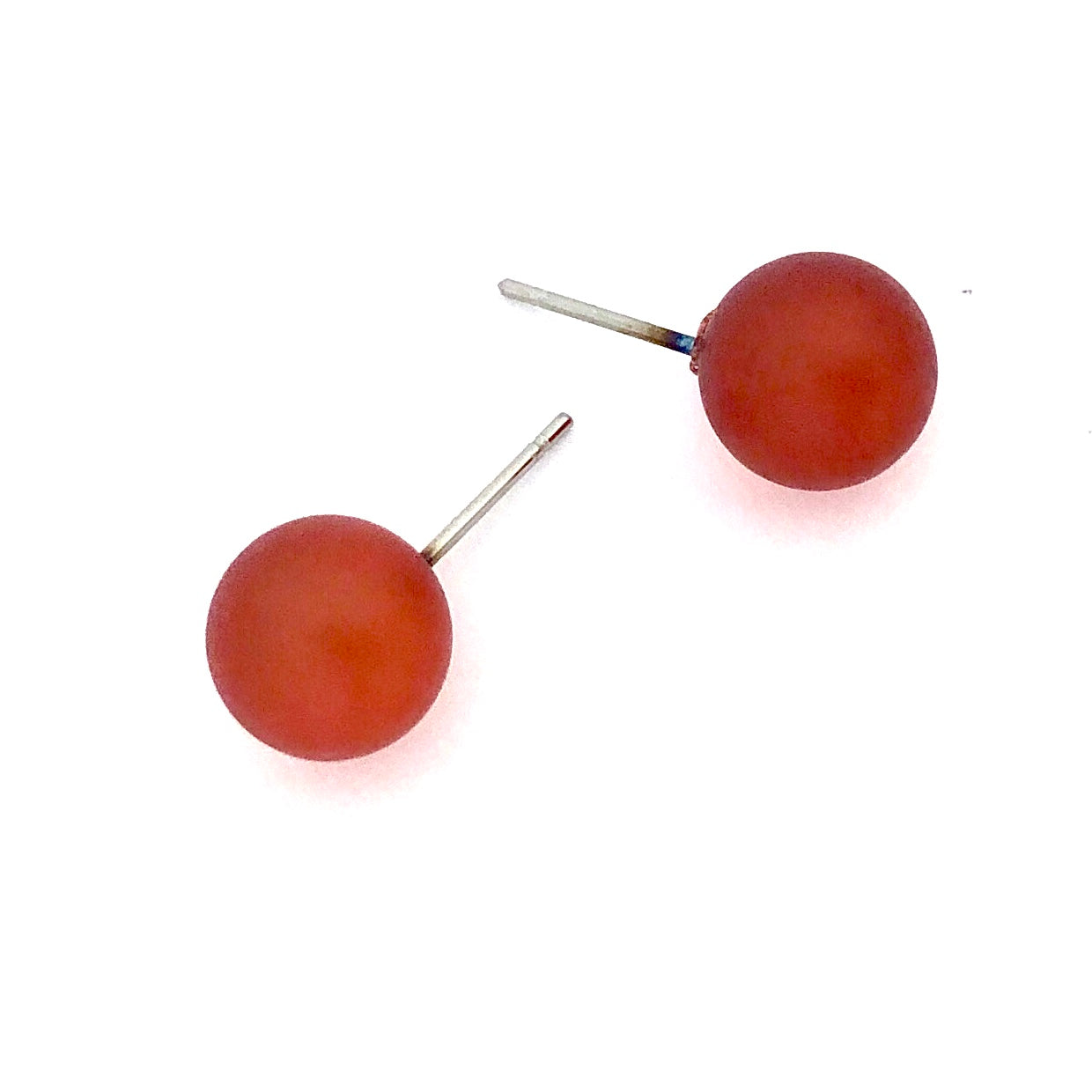 tomato red stud