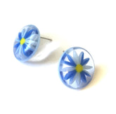 blue daisy earrings