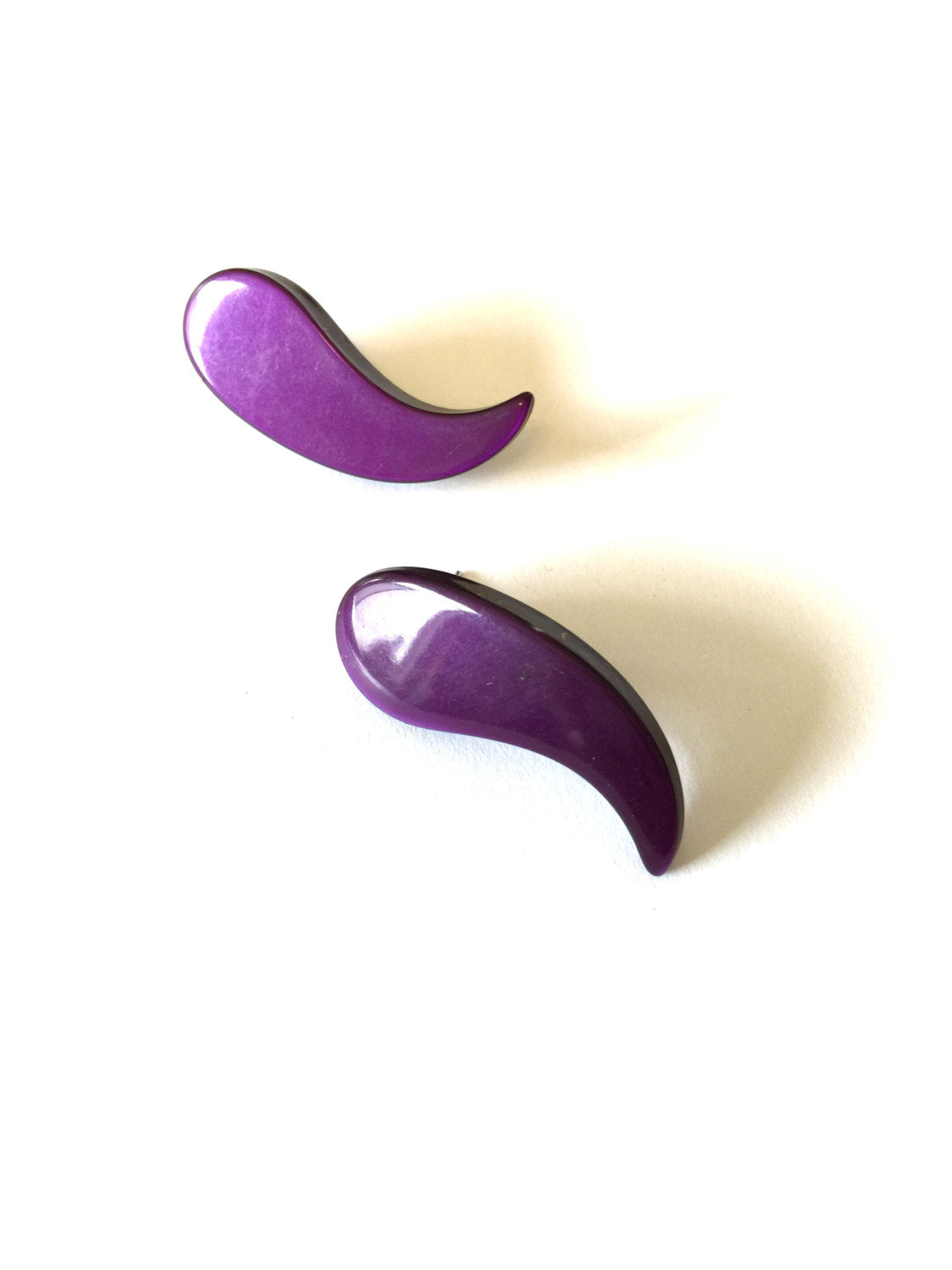 retro lucite paisley earrings