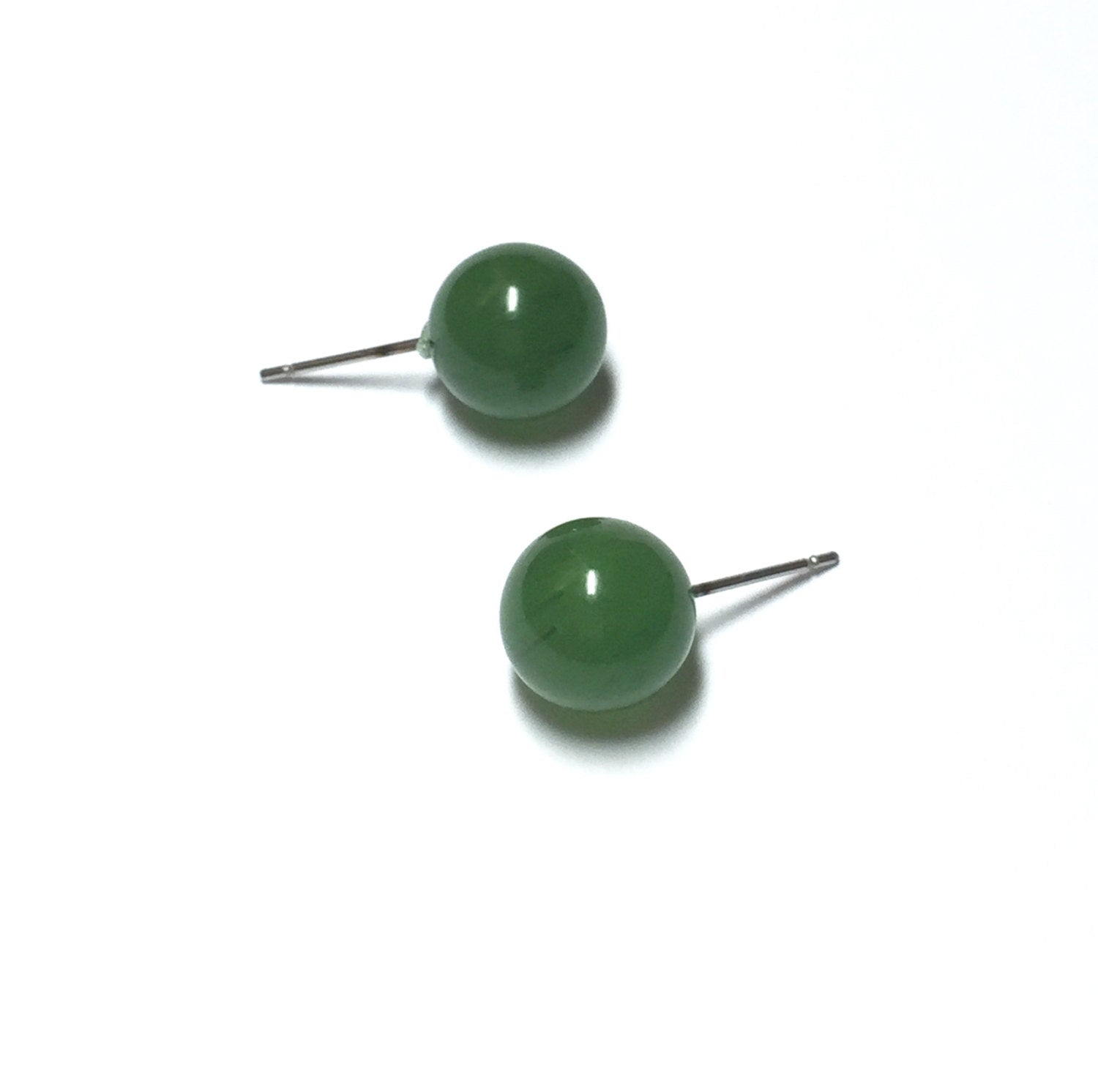 dark green stud