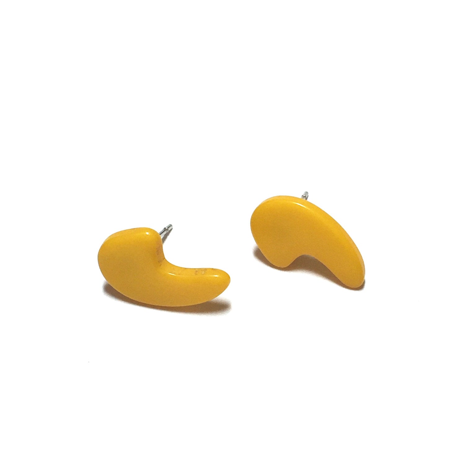 punctuation studs yellow