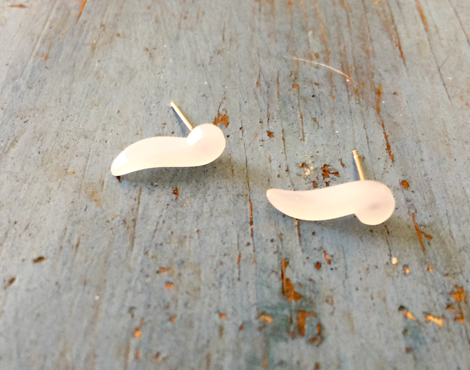 white punctuation studs