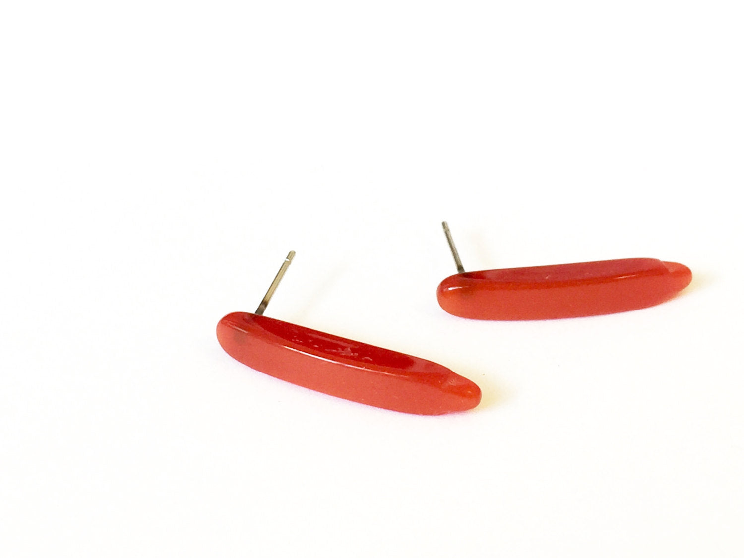 red dagger studs