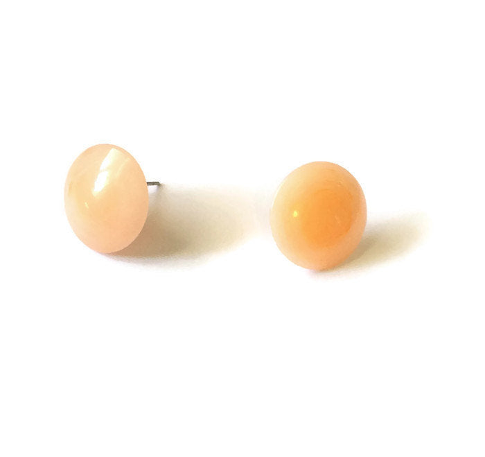 light peach studs