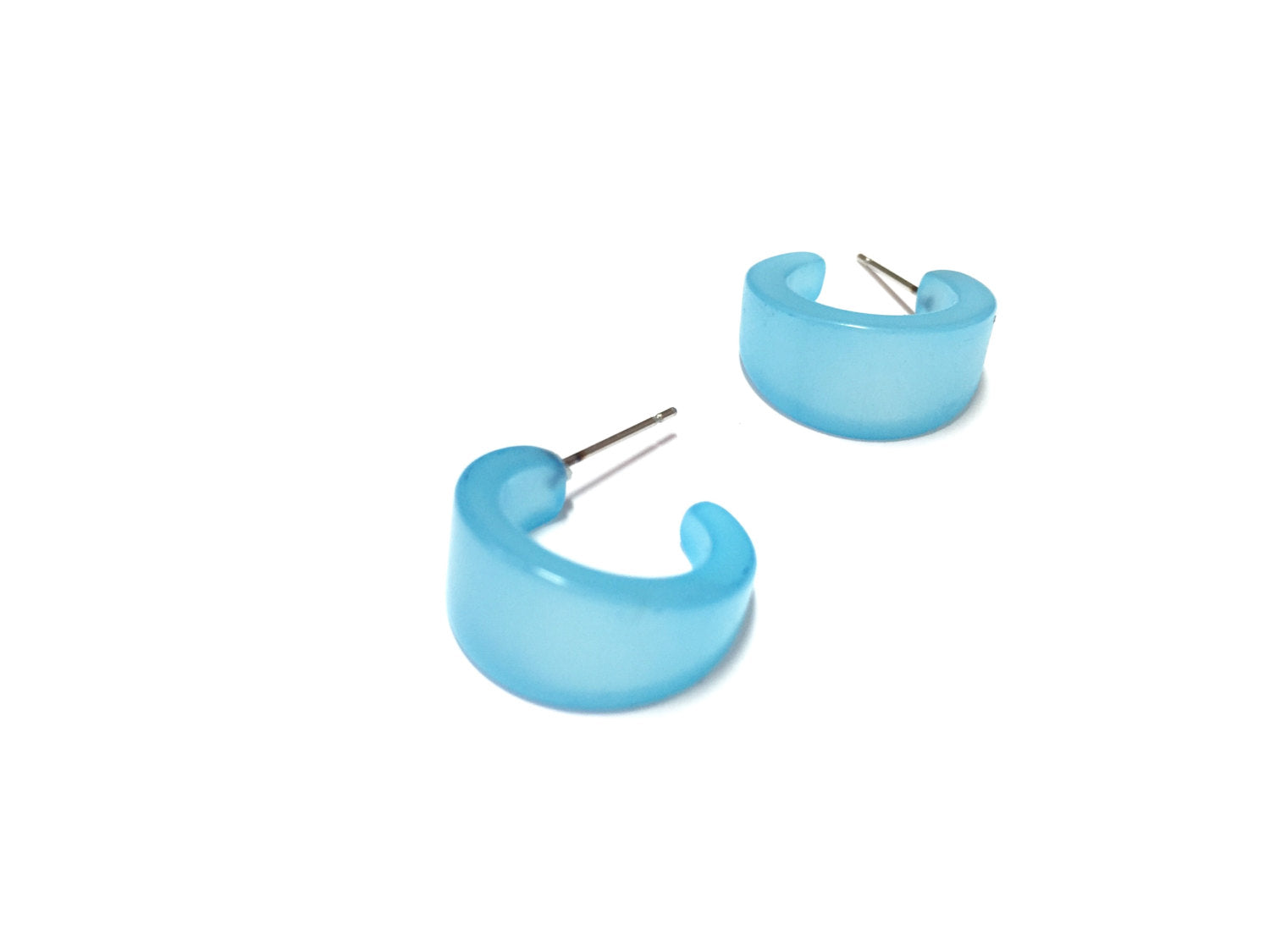 light turquoise tapered hoop