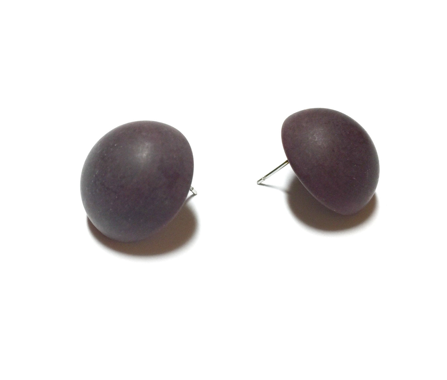 Marbled brown button stud